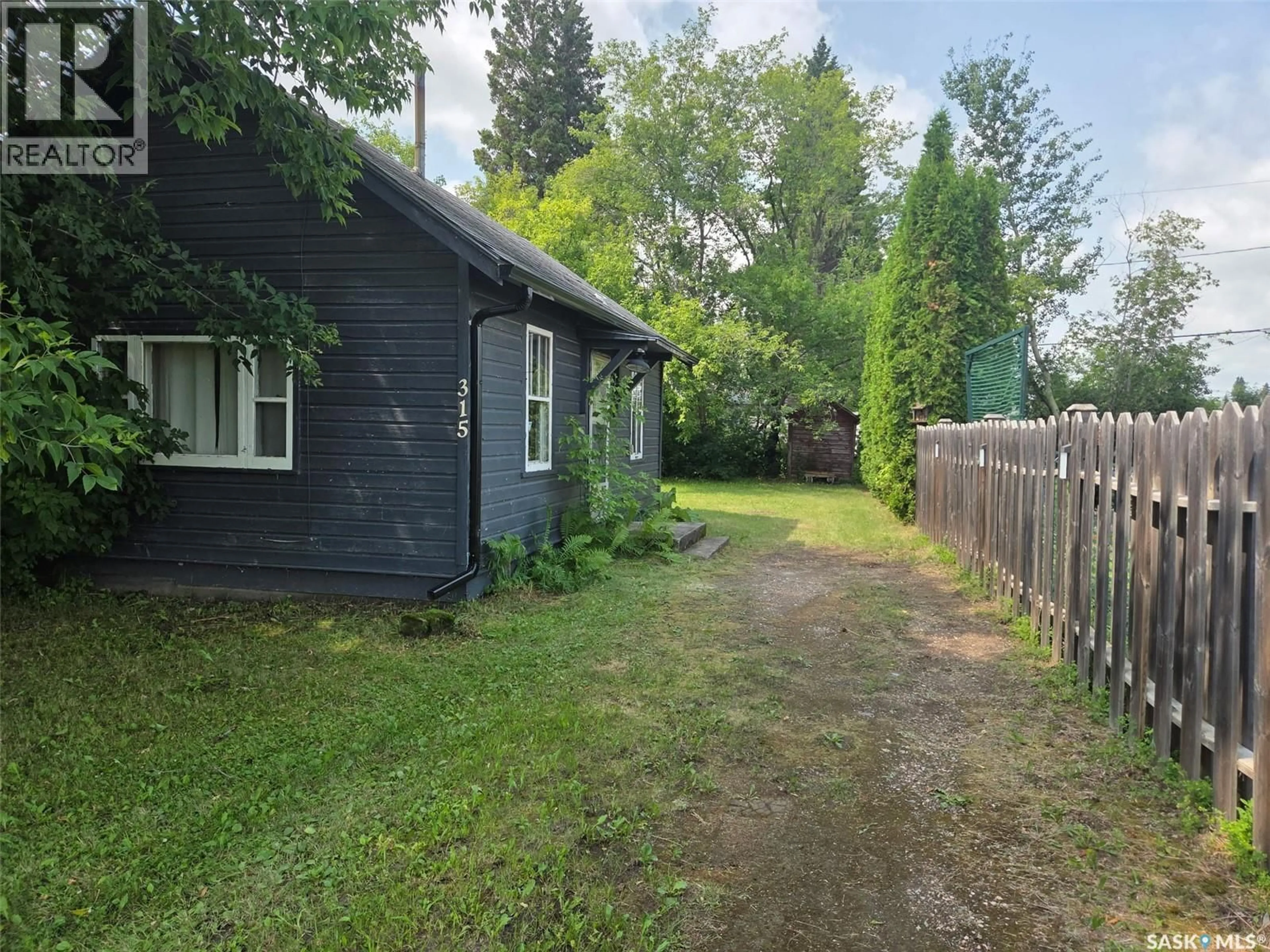 A pic from outside/outdoor area/front of a property/back of a property/a pic from drone, street for 315 RAILWAY AVENUE, White Fox Saskatchewan S0J3B0