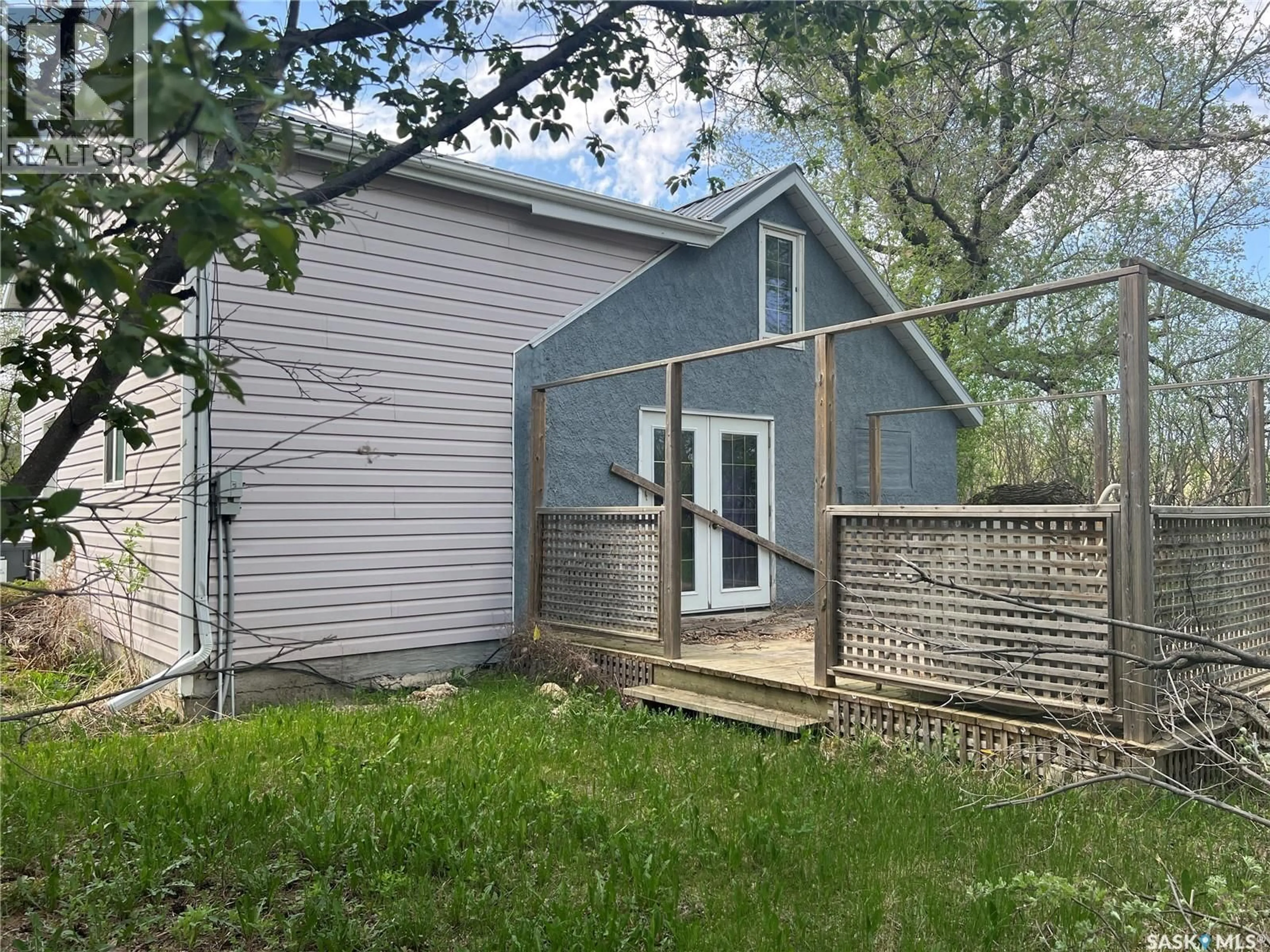 Shed for 506 GONCZY AVENUE, Esterhazy Saskatchewan S0A0X0