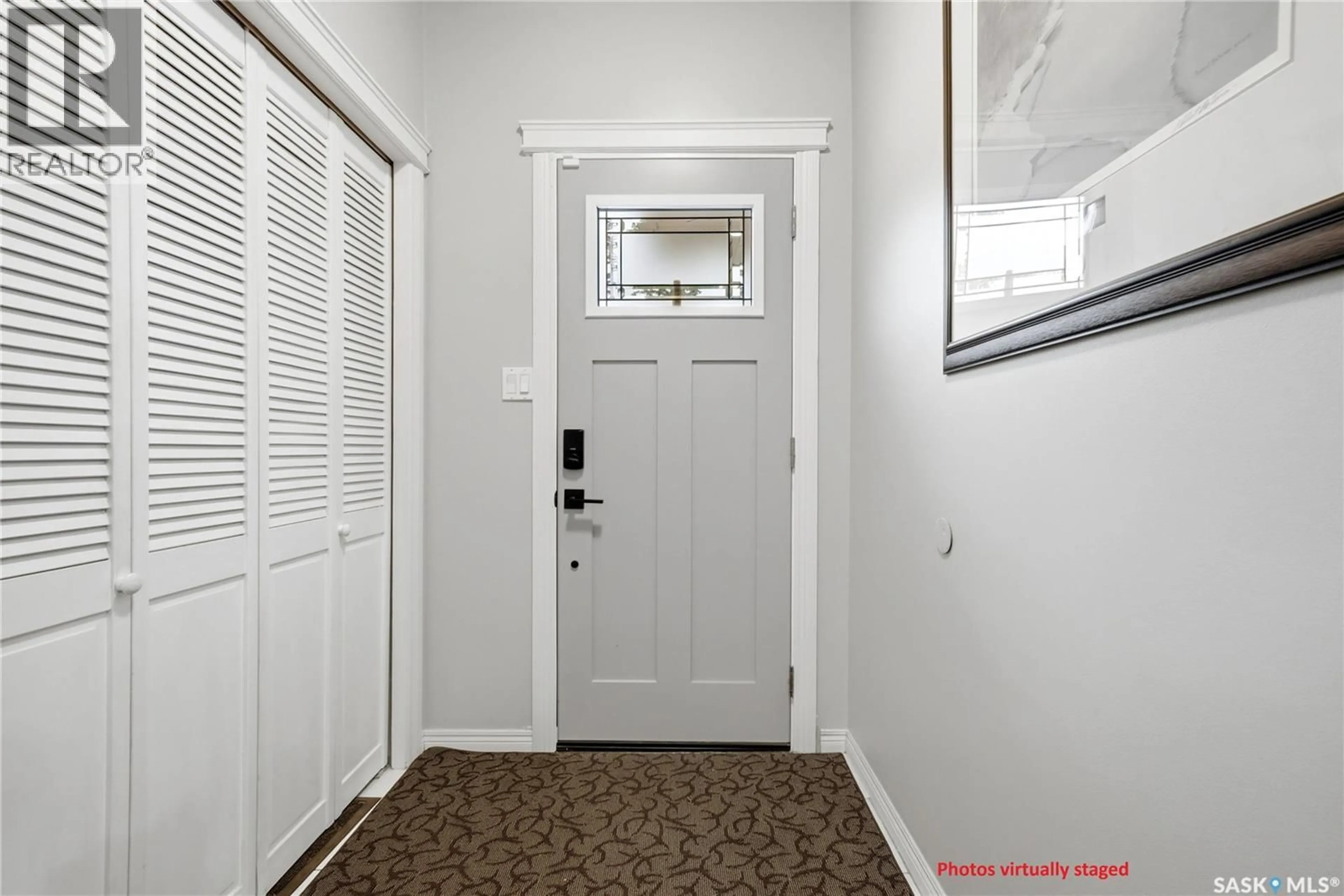 Indoor entryway for 4220 HILLSDALE STREET, Regina Saskatchewan S4S3Z2