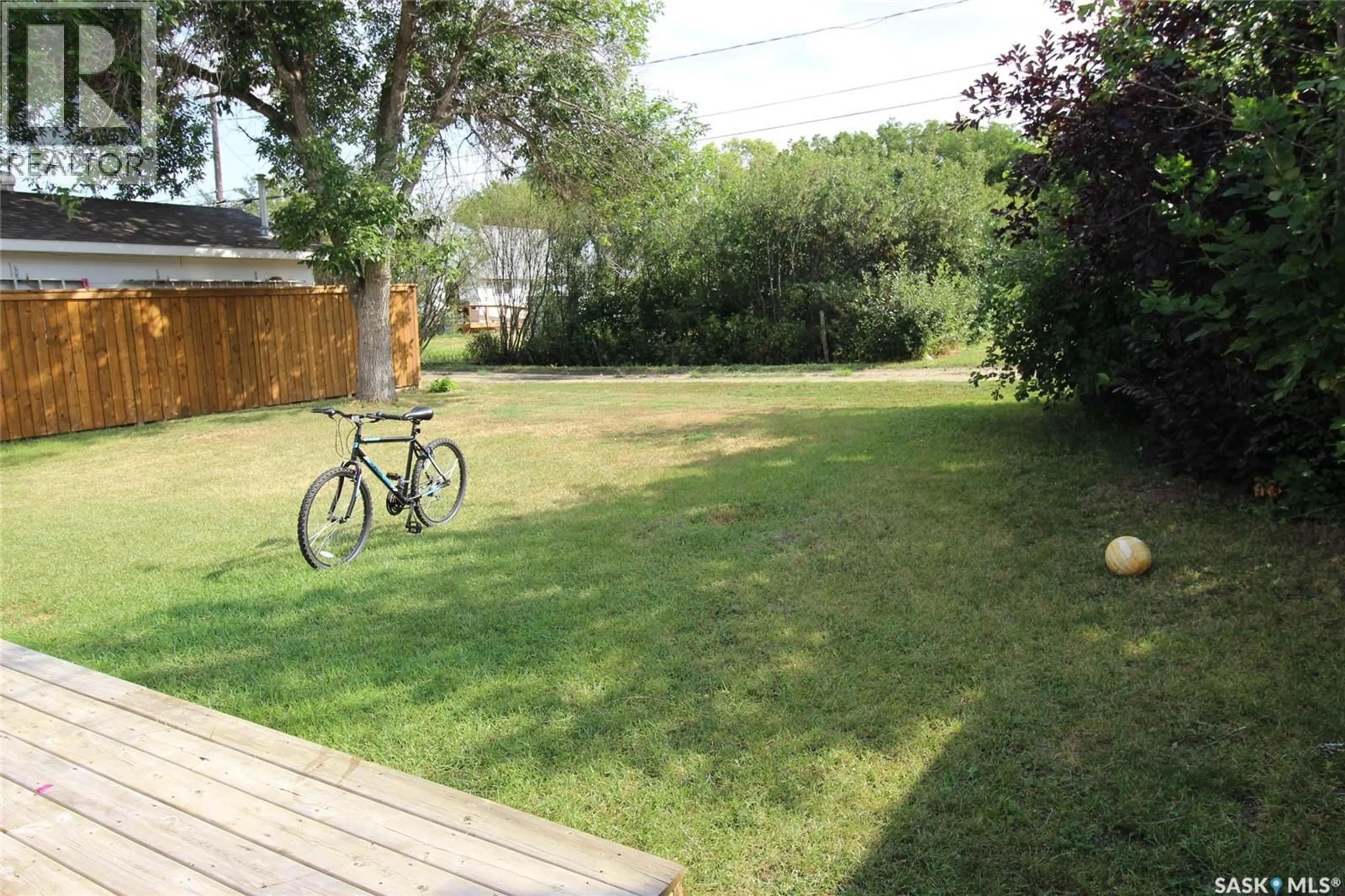 Unknown for 656 4TH STREET, Shaunavon Saskatchewan S0N2M0