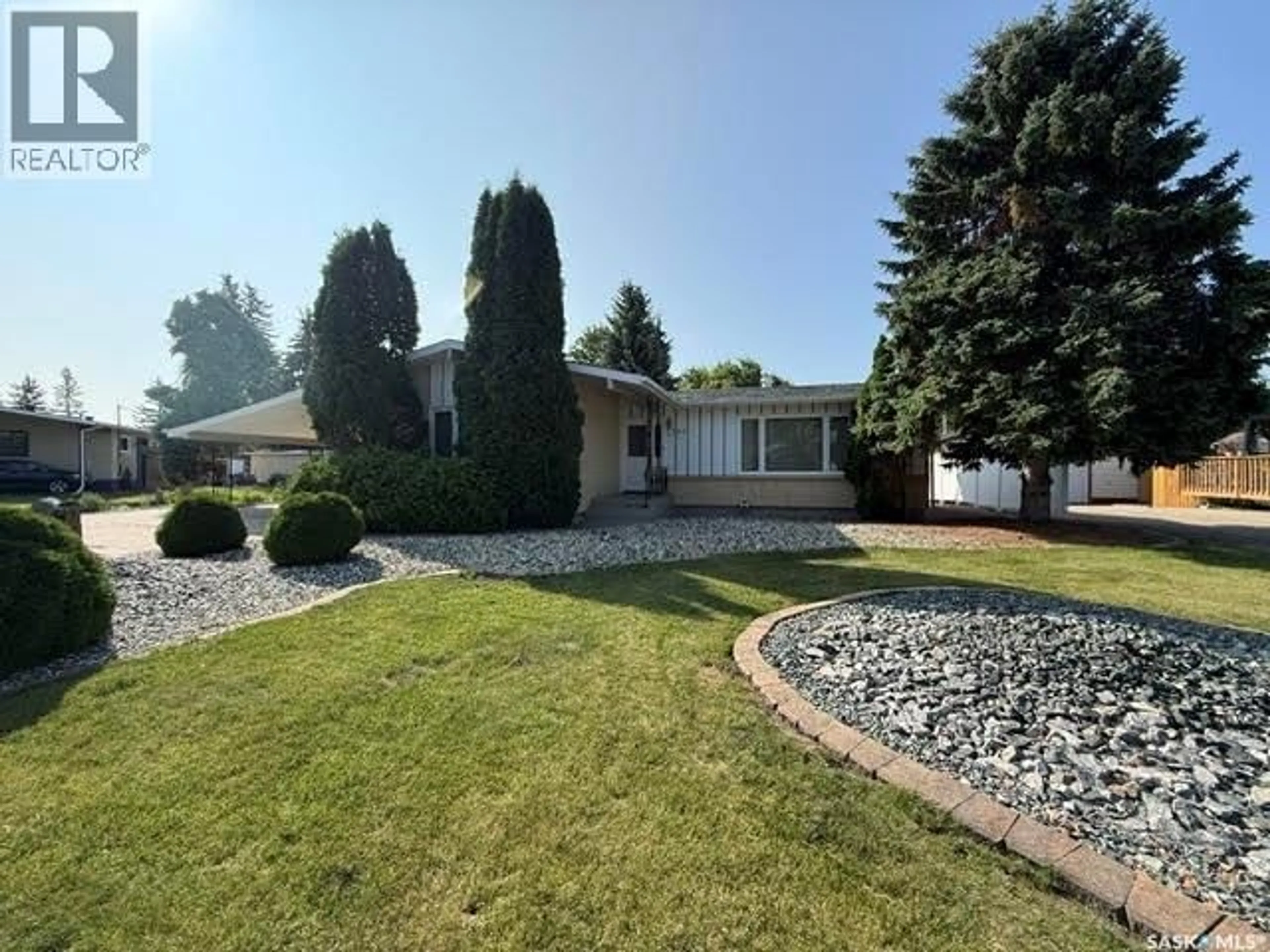 A pic from outside/outdoor area/front of a property/back of a property/a pic from drone, unknown for 346 HARVEY STREET, Kamsack Saskatchewan S0A1S0