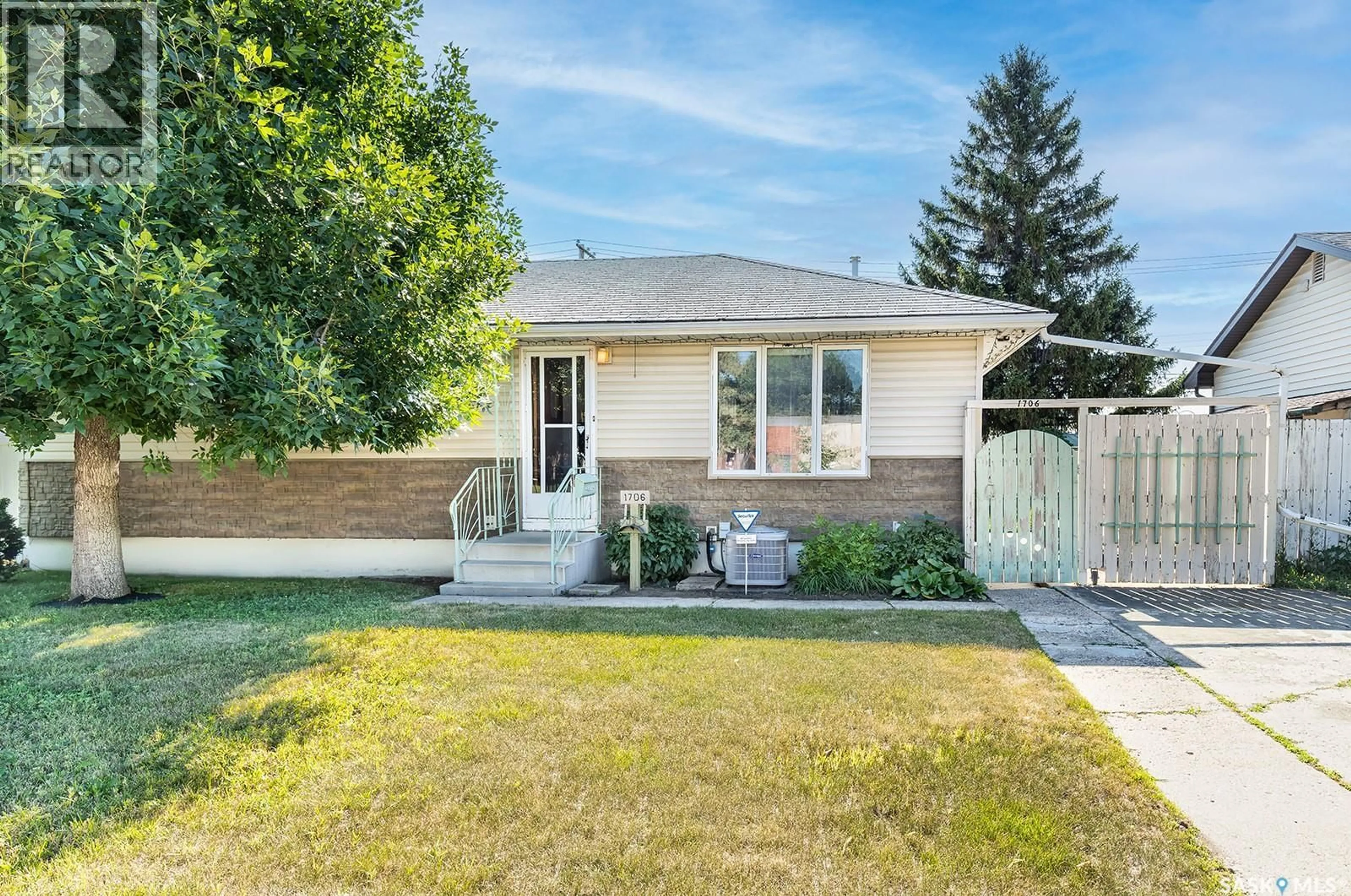 Unknown for 1706 RUTH STREET, Saskatoon Saskatchewan S7J0L9