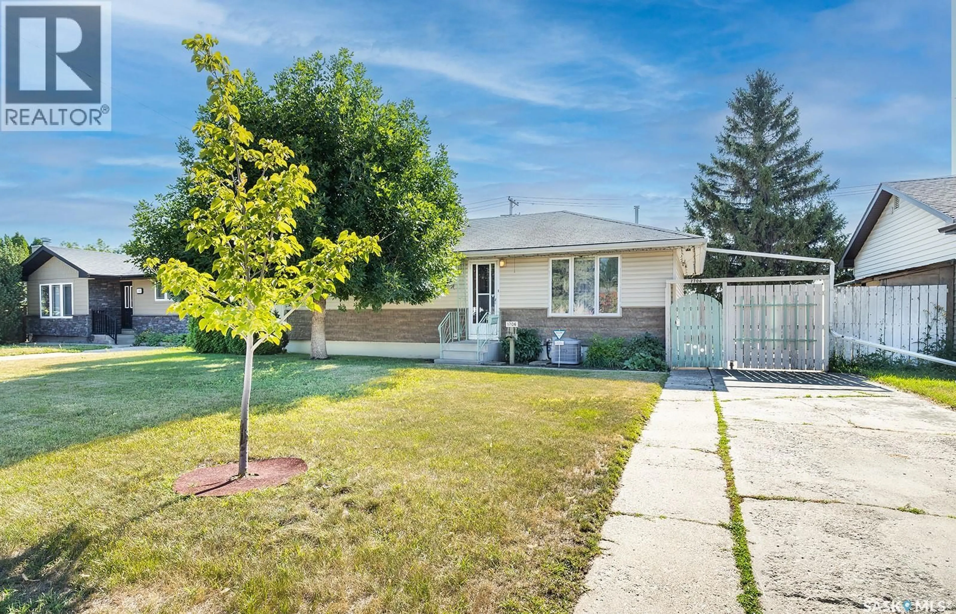 Unknown for 1706 RUTH STREET, Saskatoon Saskatchewan S7J0L9