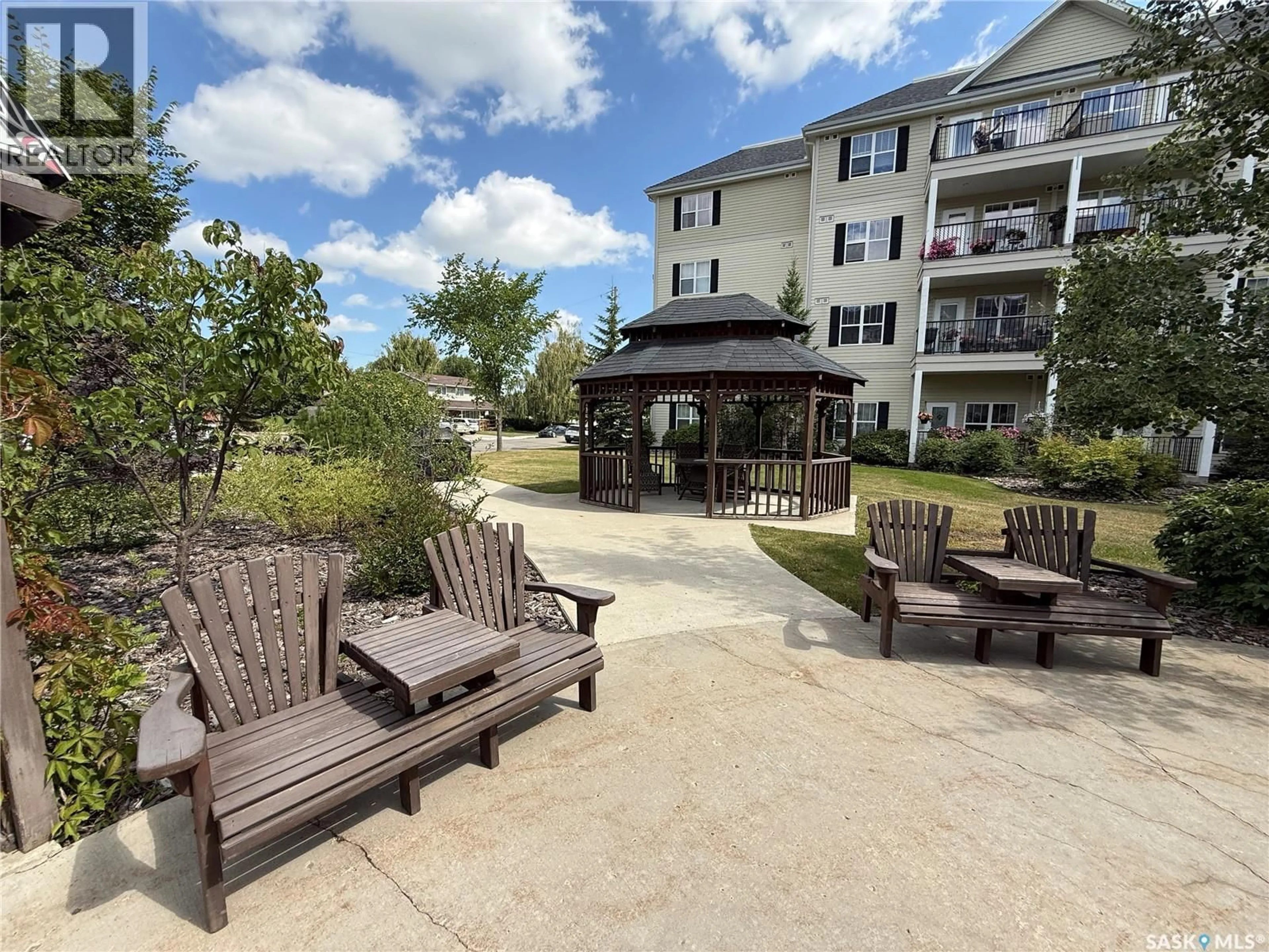Patio, water/lake/river/ocean view for 910 - 322 MAIN STREET, Humboldt Saskatchewan S0K2A0