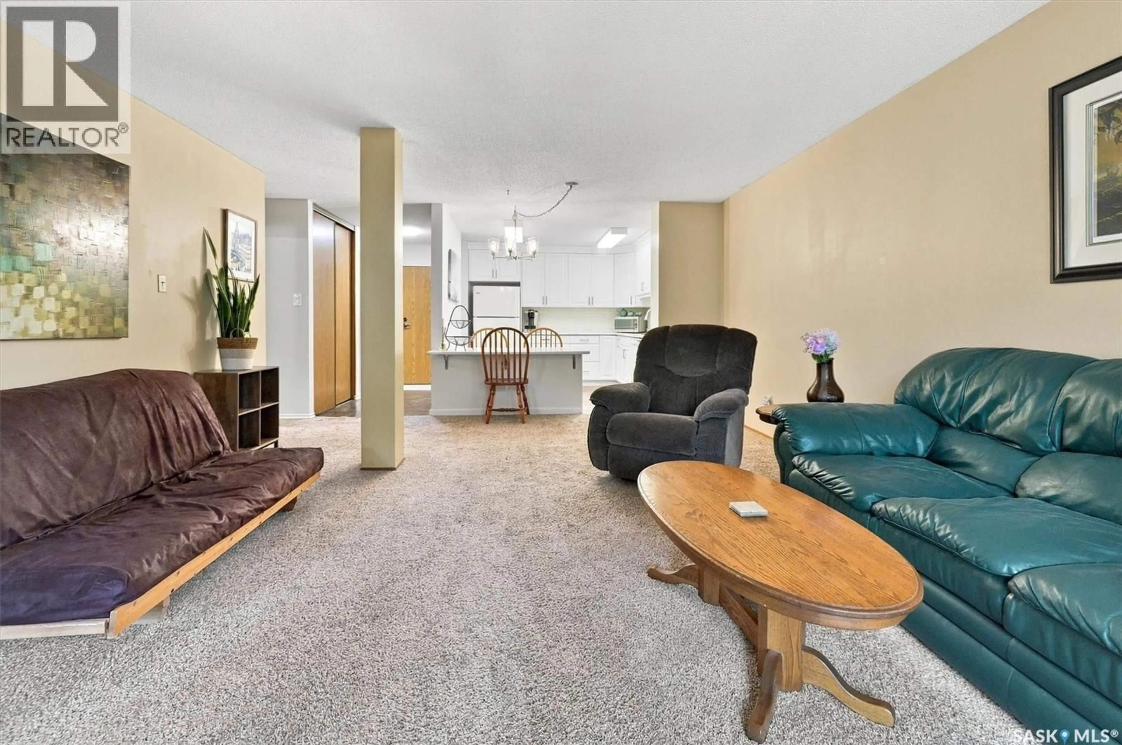 Living room with furniture, unknown for 203 - 525 5TH AVENUE, Saskatoon Saskatchewan S7K2R1