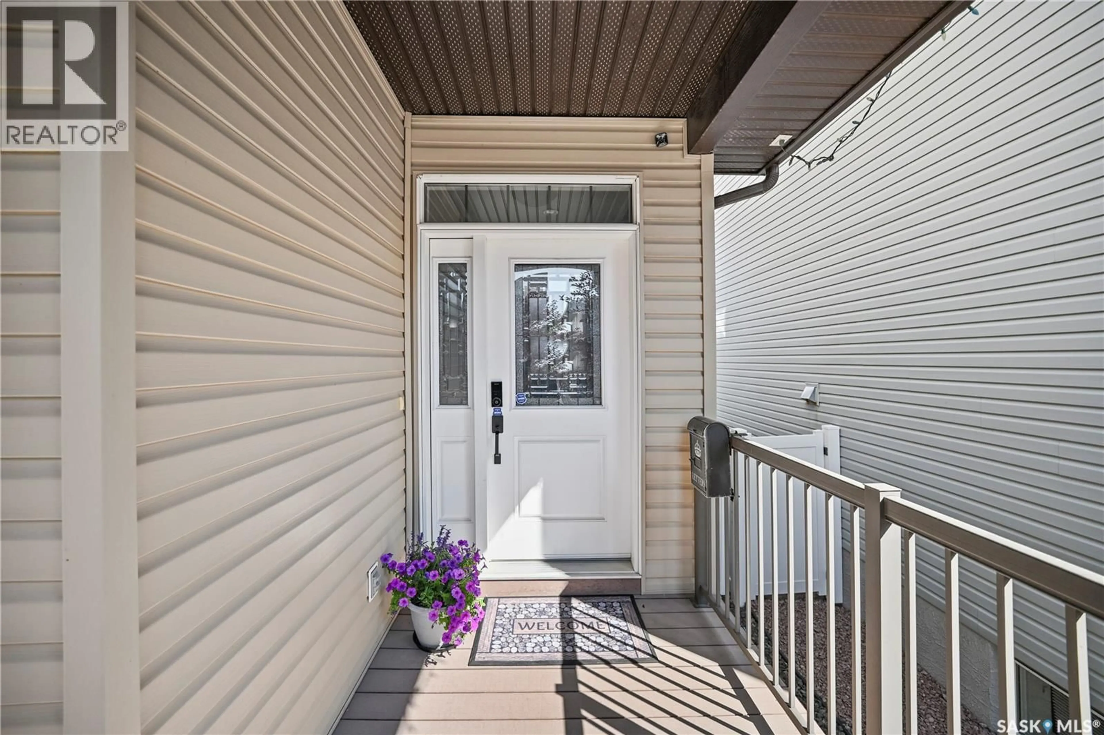 Indoor entryway for 8726 ARCHER LANE, Regina Saskatchewan S4Y0B7