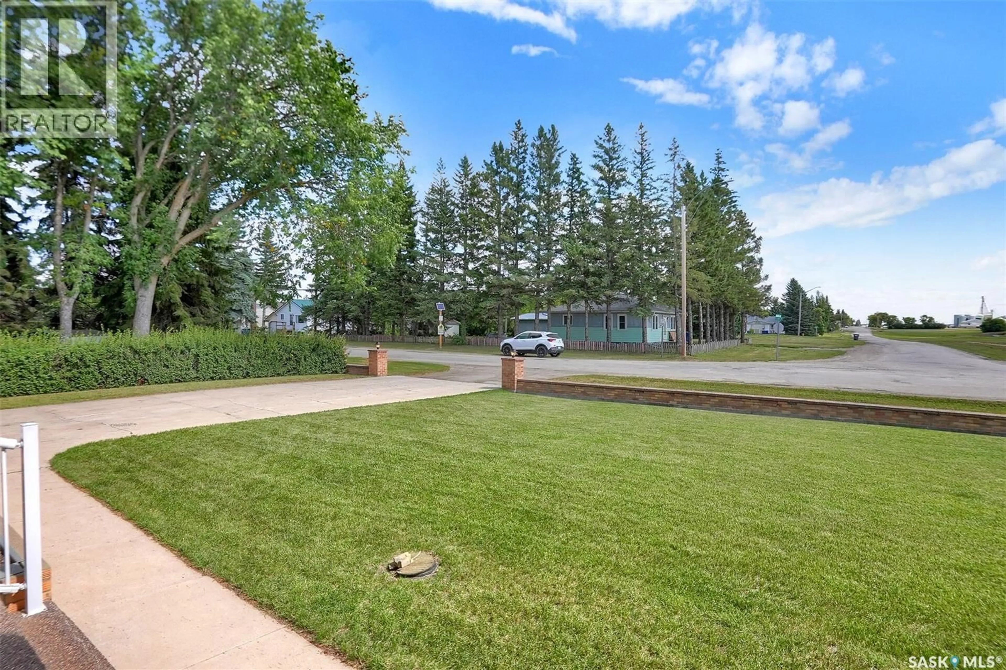 A pic from outside/outdoor area/front of a property/back of a property/a pic from drone, unknown for 106 ELGIN STREET, Balcarres Saskatchewan S0G0C0