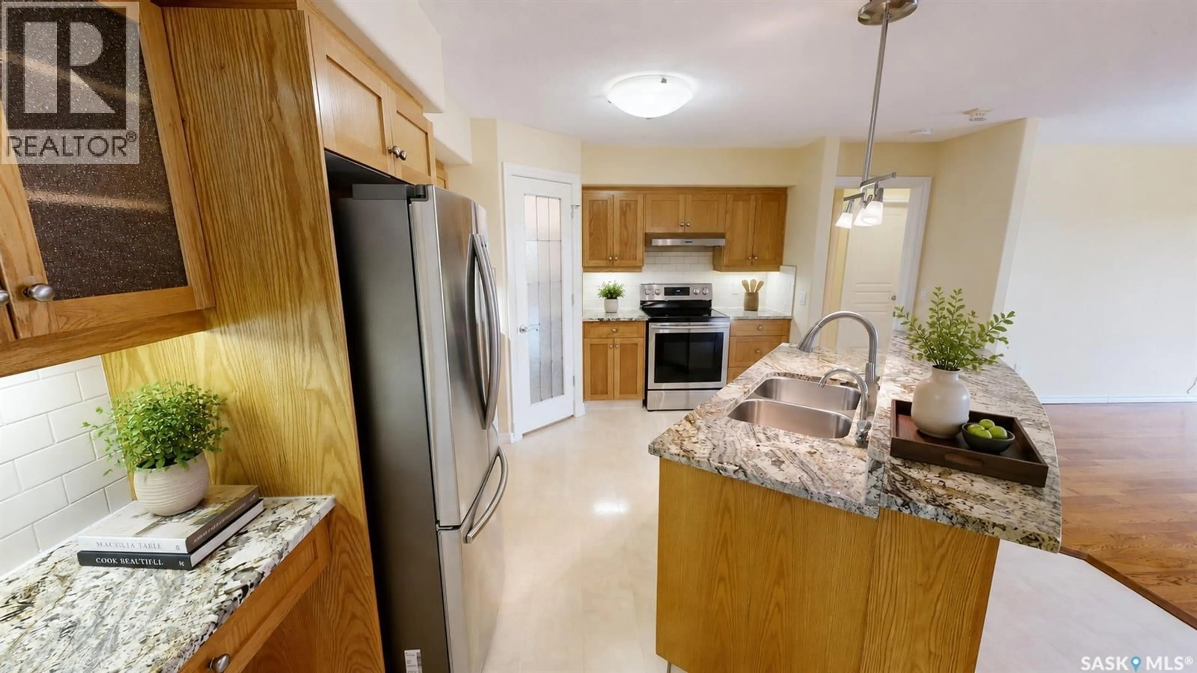 Standard kitchen, ceramic/tile floor for 305 - 3101 RENFREW CRESCENT, Regina Saskatchewan S4V3B6