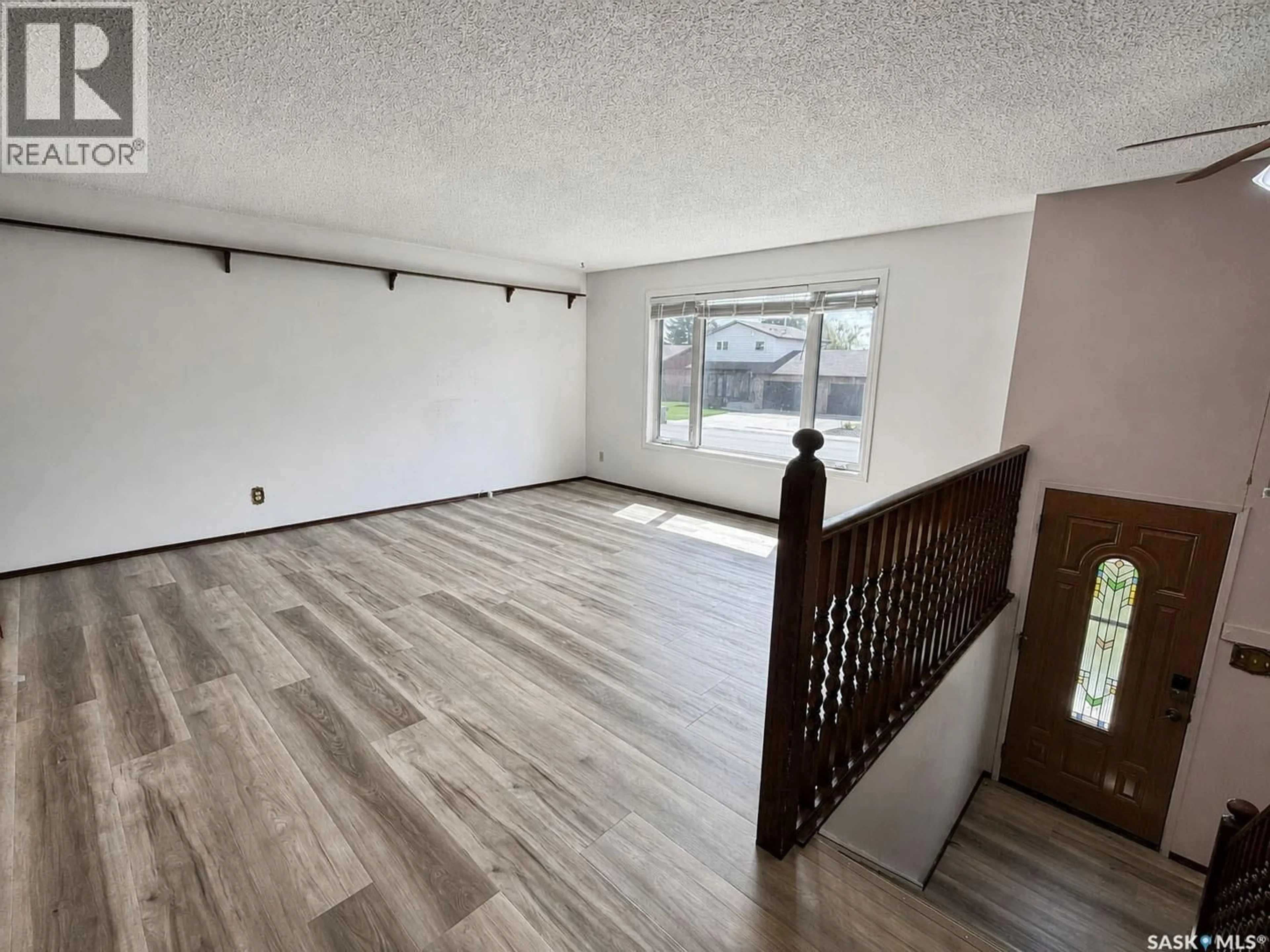 A pic of a room for 3352 DENT CRESCENT, Prince Albert Saskatchewan S6V7H1