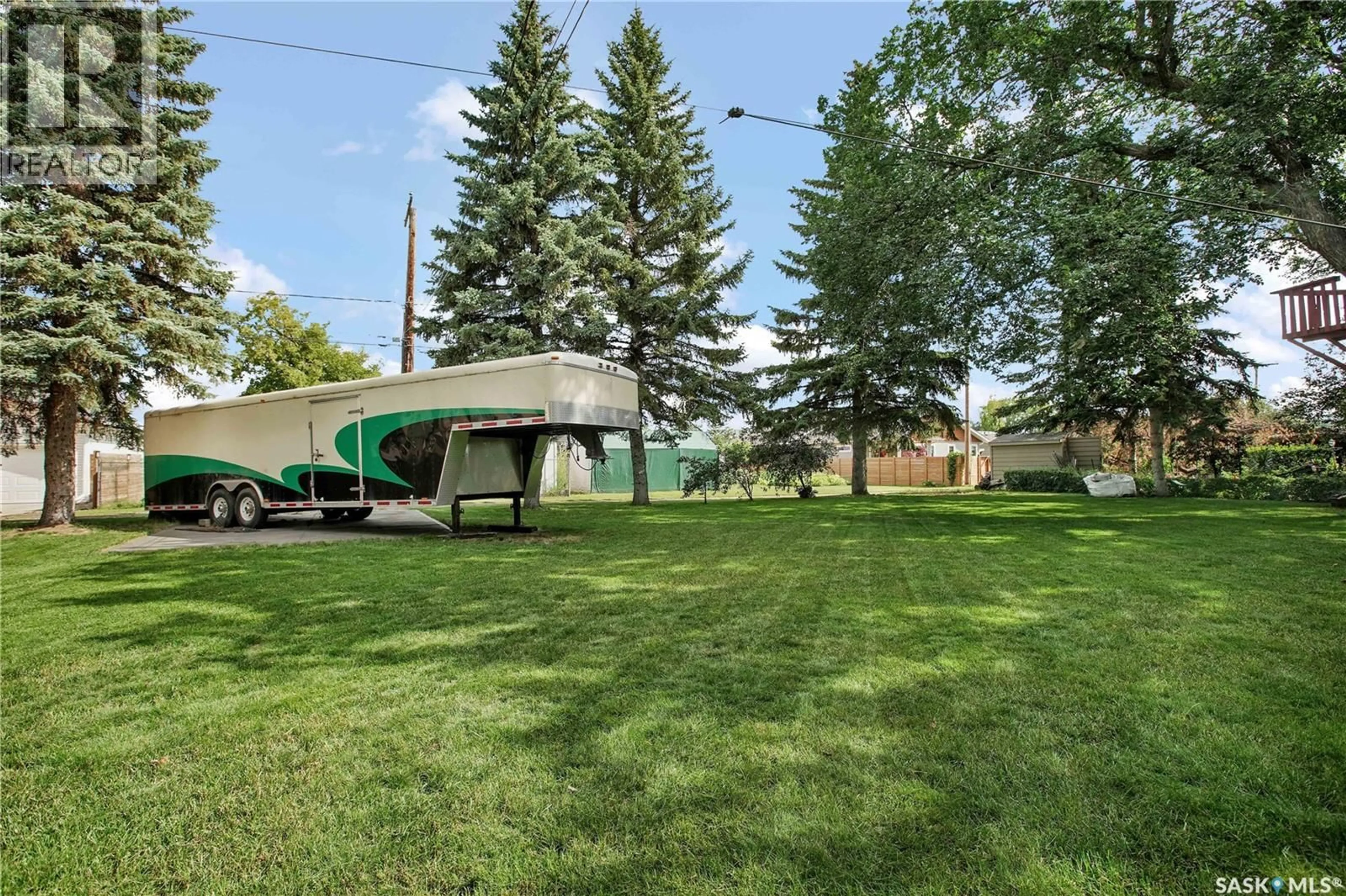 Patio, street for 3010 5TH STREET, Rosthern Saskatchewan S0K3R0