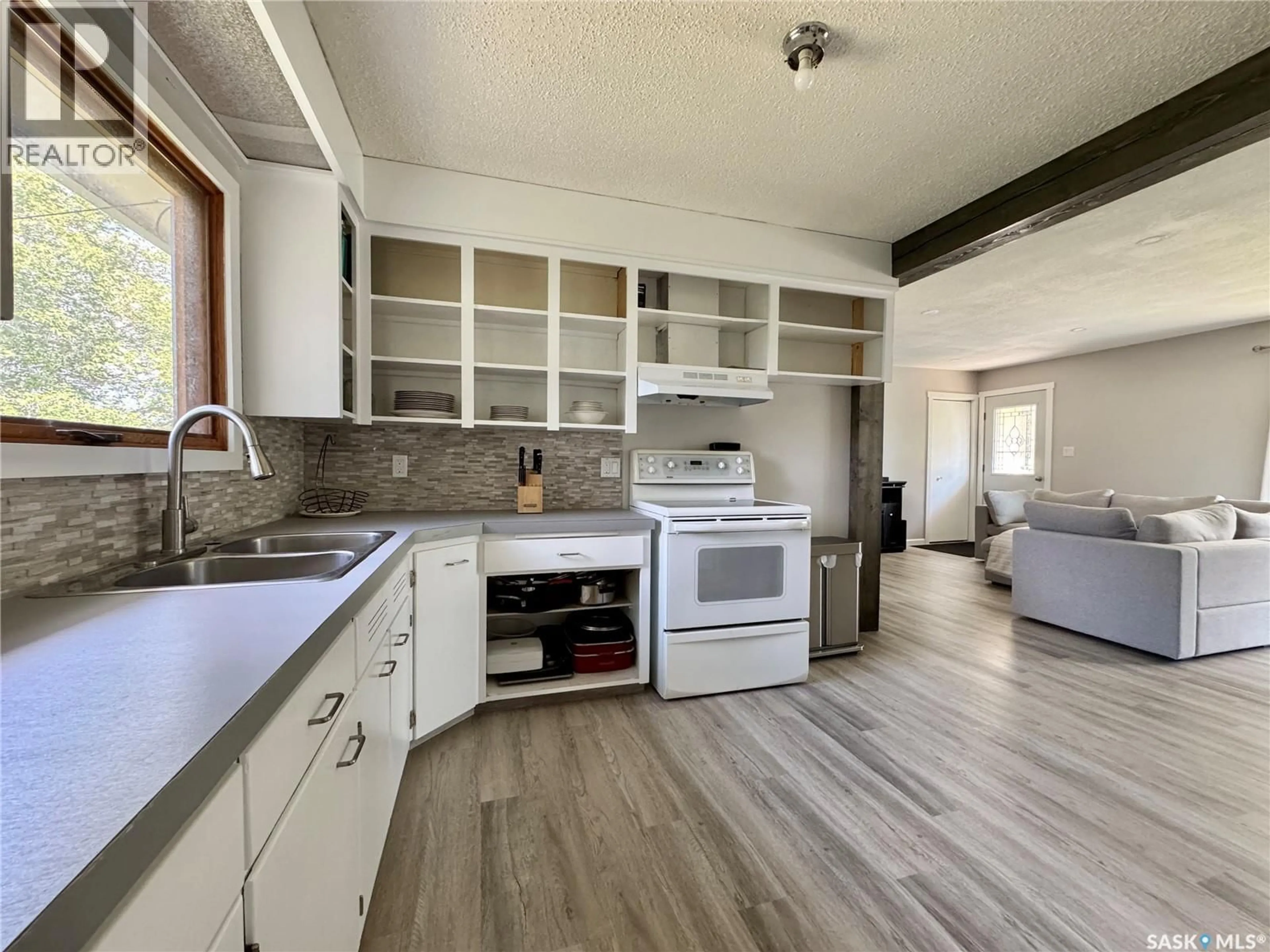 Open concept kitchen, unknown for 130 1ST AVENUE, Churchbridge Saskatchewan S0A0M0