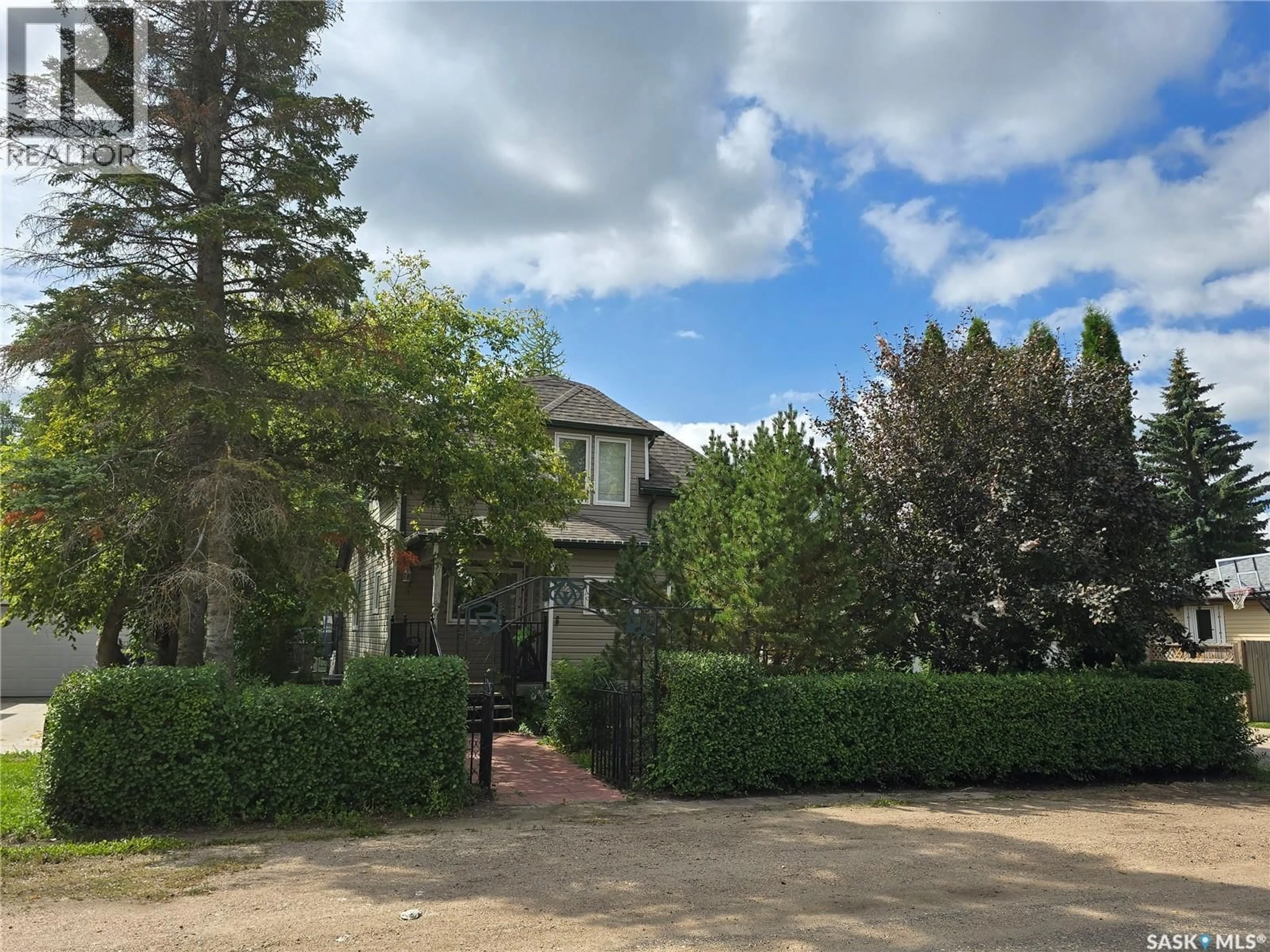 A pic from outside/outdoor area/front of a property/back of a property/a pic from drone, street for 127 1ST AVENUE, Osler Saskatchewan S0K3A0