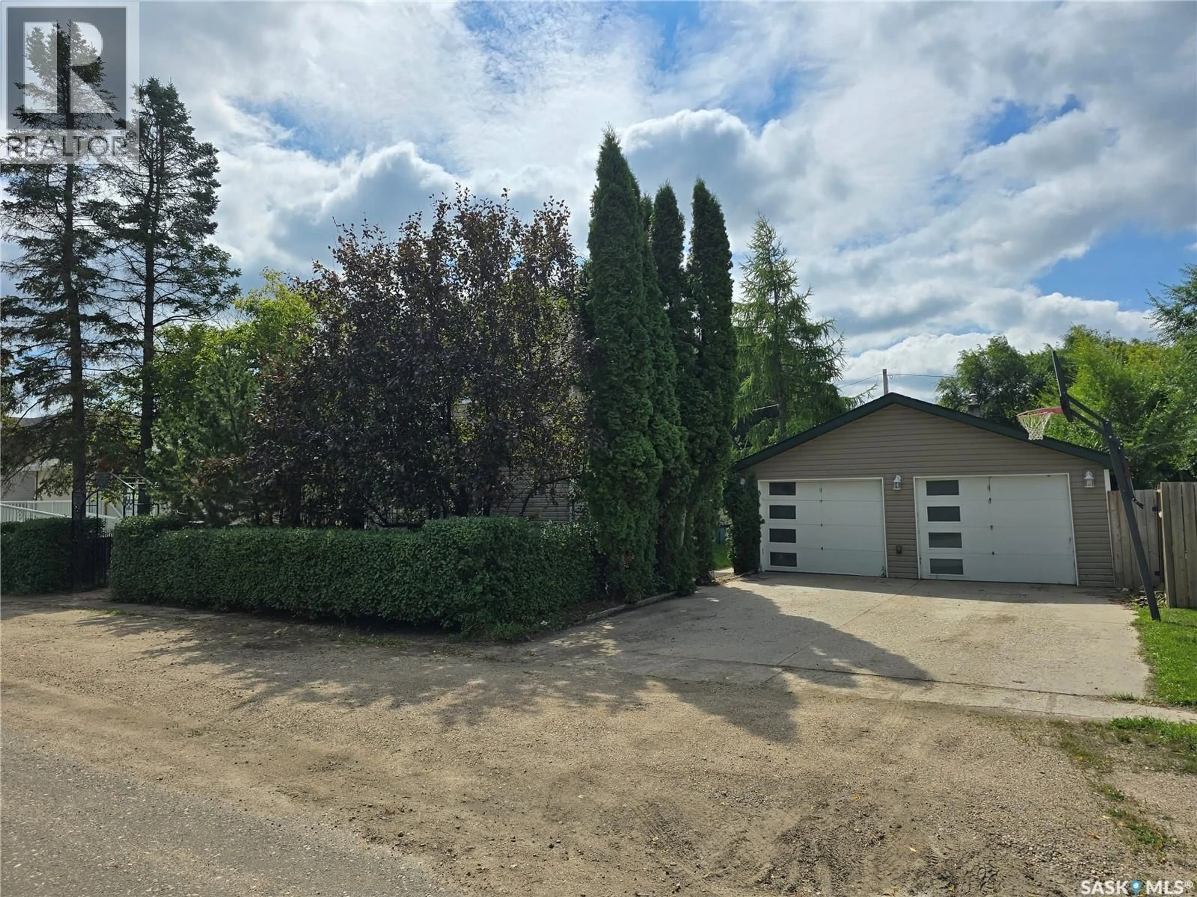 A pic from outside/outdoor area/front of a property/back of a property/a pic from drone, street for 127 1ST AVENUE, Osler Saskatchewan S0K3A0