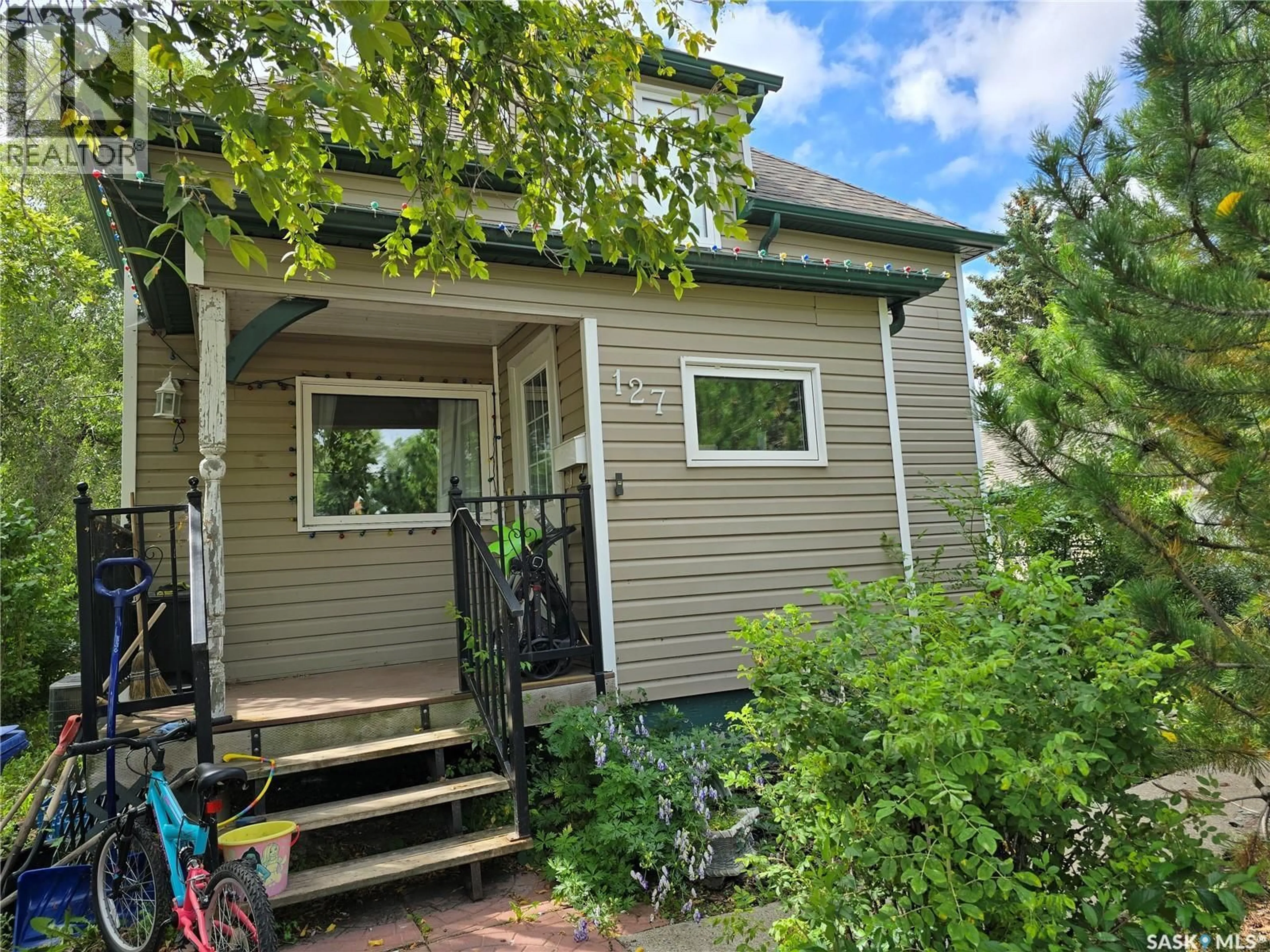 Unknown for 127 1ST AVENUE, Osler Saskatchewan S0K3A0