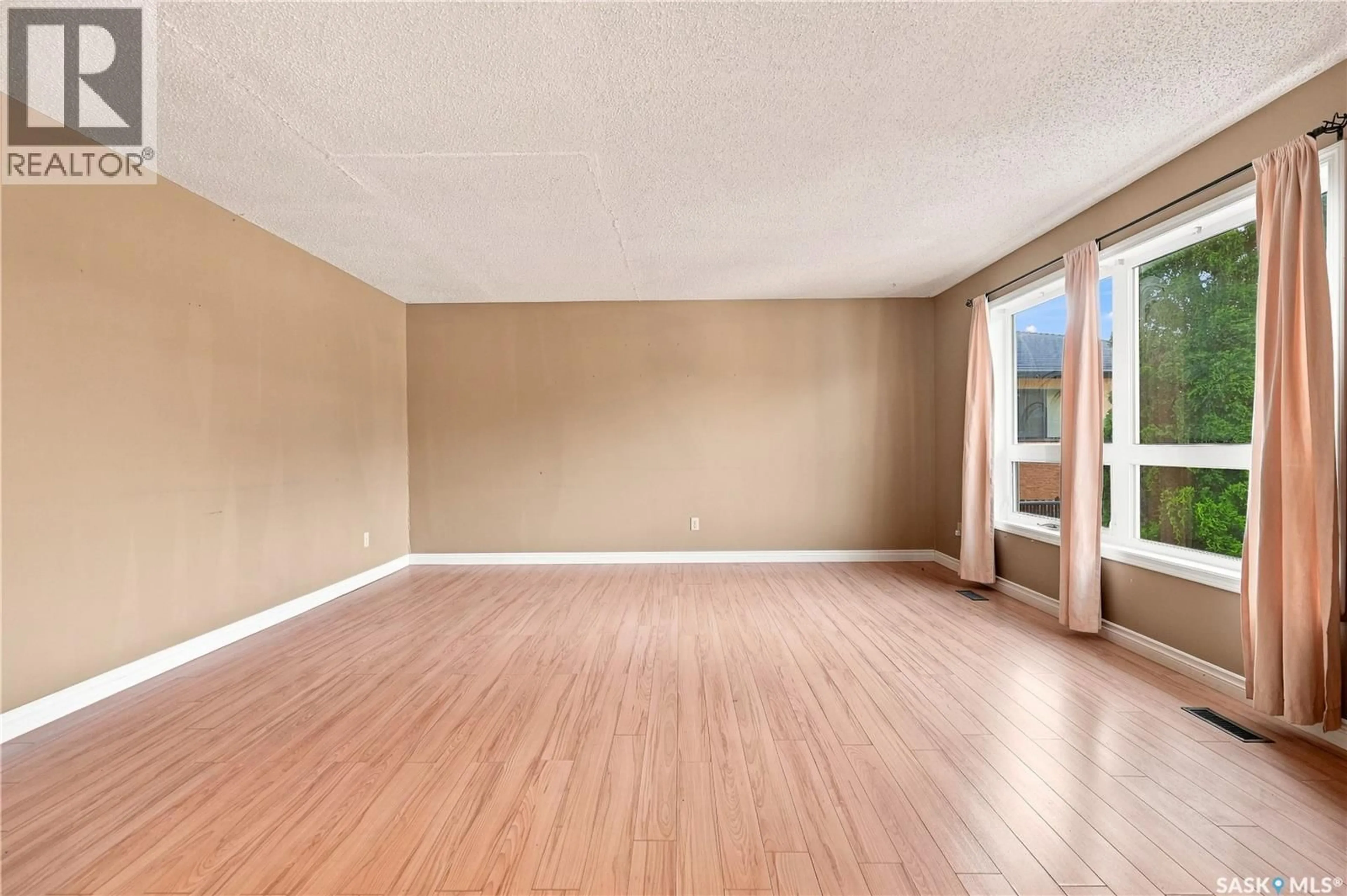 A pic of a room for 5907 HAGUE CRESCENT, Regina Saskatchewan S4X3K6