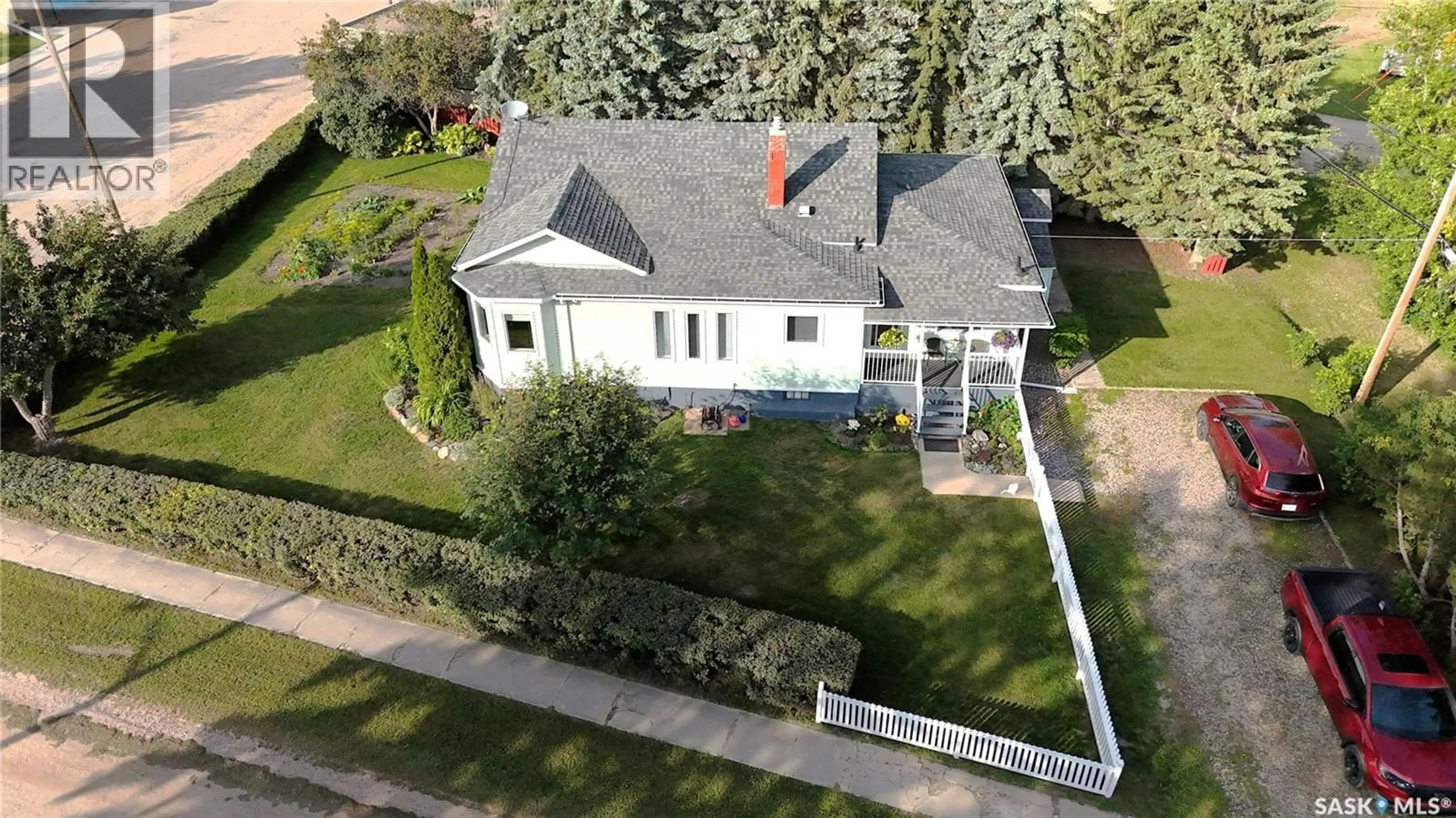A pic from outside/outdoor area/front of a property/back of a property/a pic from drone, street for 336 MAIN STREET, Debden Saskatchewan S0J0S0