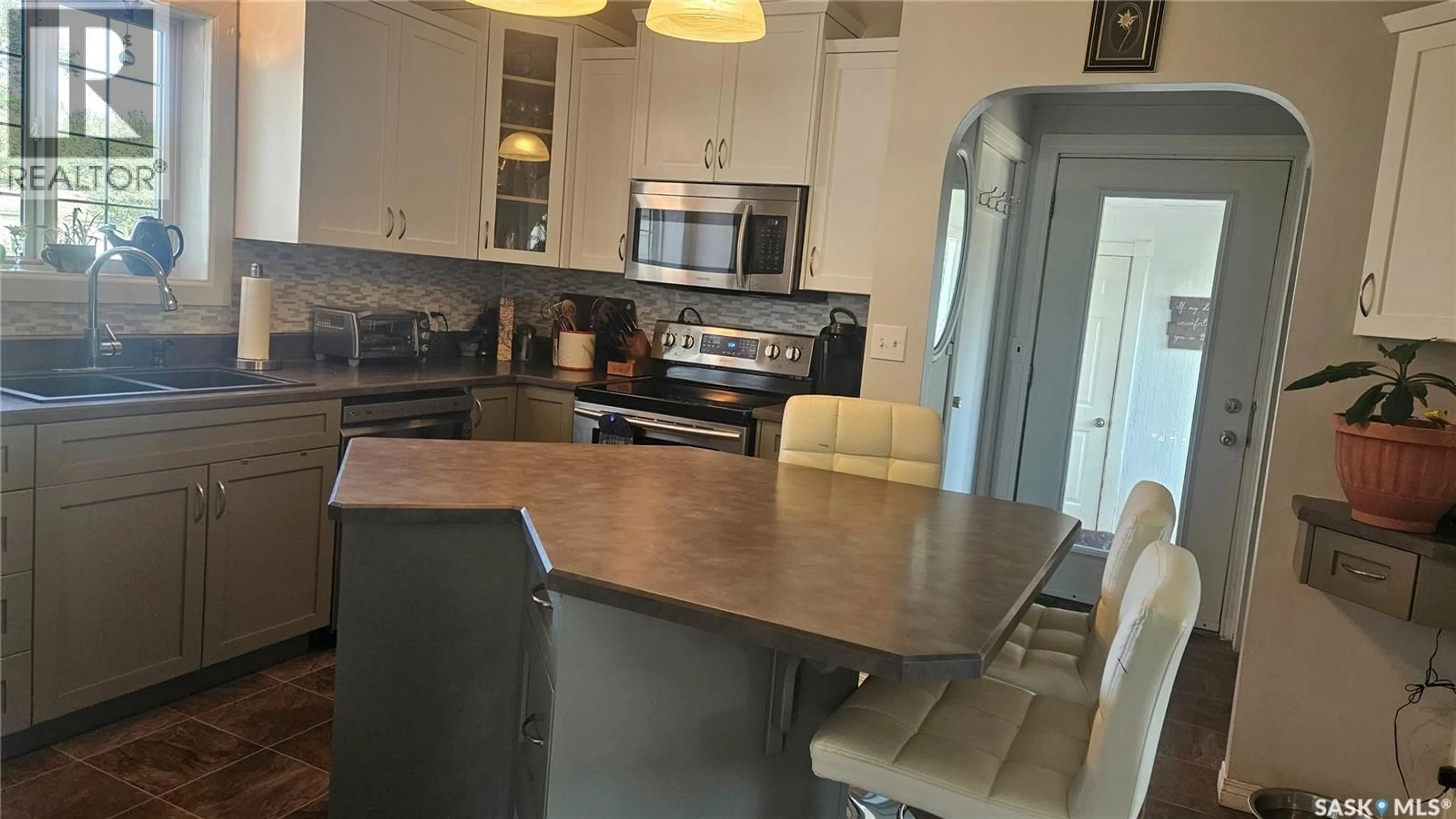 Open concept kitchen, unknown for 777 HIGHWAY, Cudworth Saskatchewan S0K1B0