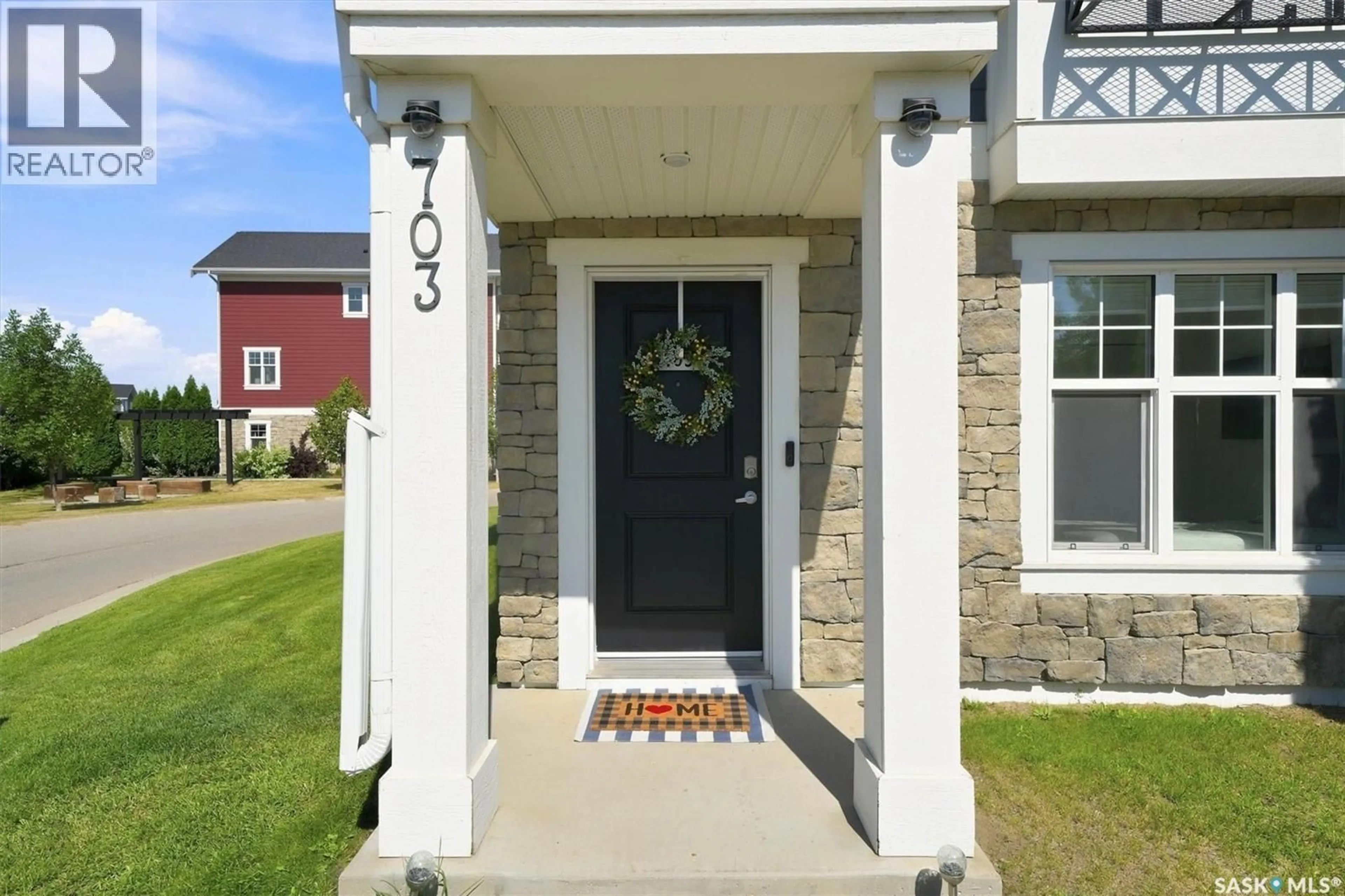 Indoor entryway for 703 MEADOWS BOULEVARD, Saskatoon Saskatchewan S7V0L3