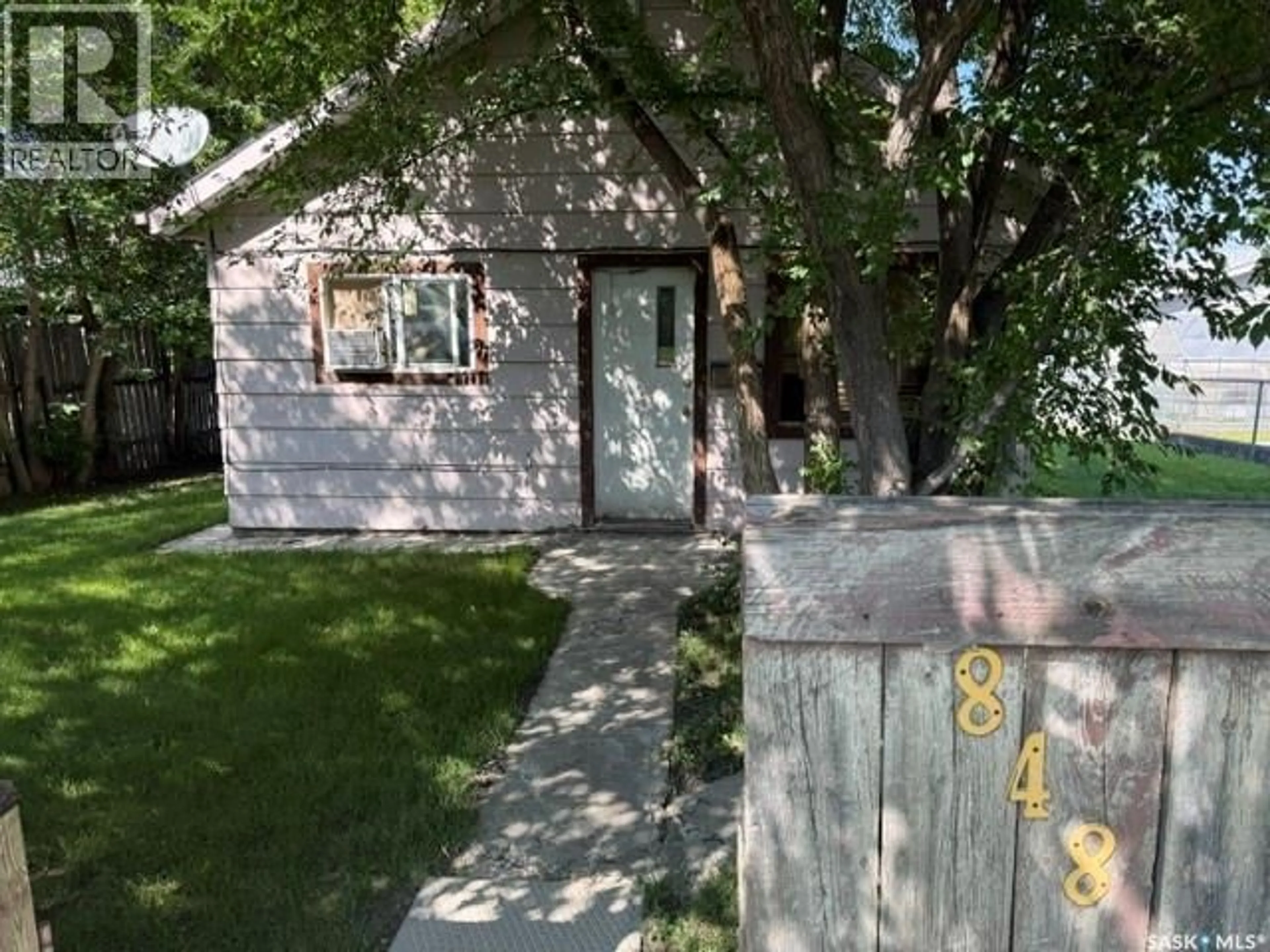 Shed for 848 17TH STREET, Prince Albert Saskatchewan S6V3Y4