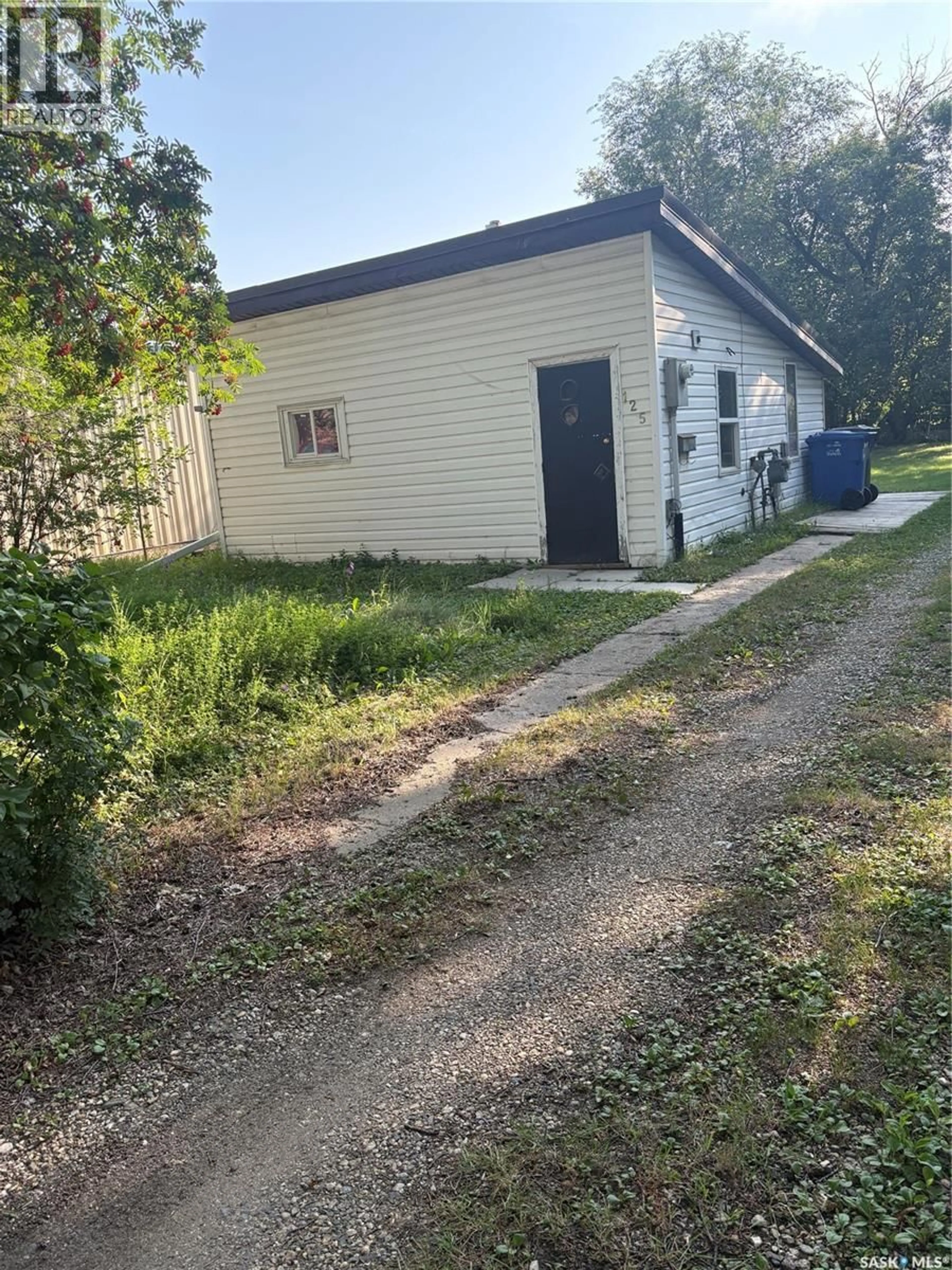 Shed for 125 MYRTLE AVENUE, Yorkton Saskatchewan S3N1R3
