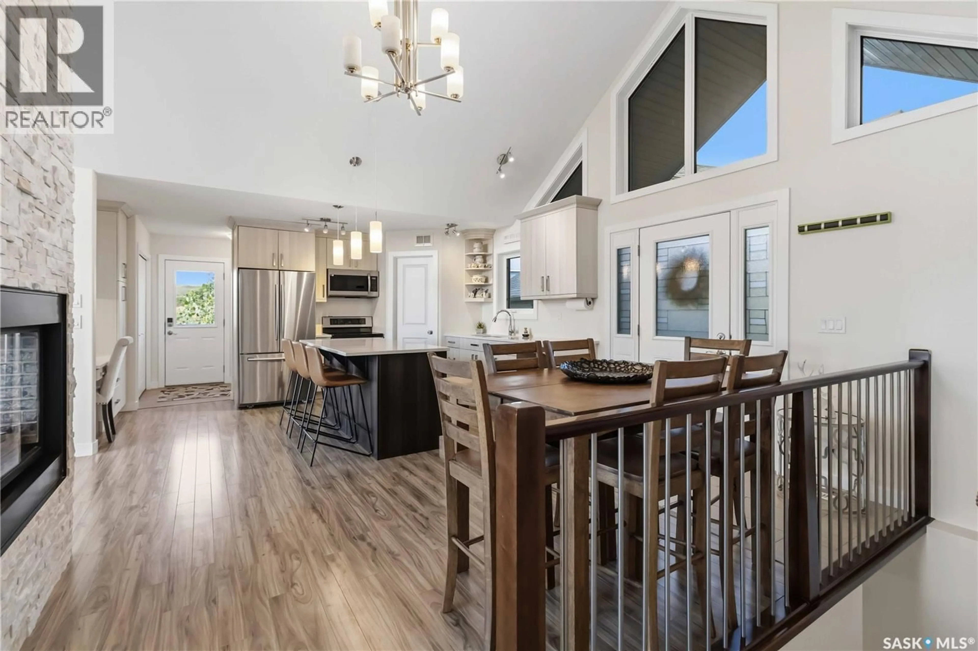 Open concept kitchen, unknown for 338 LAURIER STREET, North Saskatchewan River Saskatchewan S0K2L0