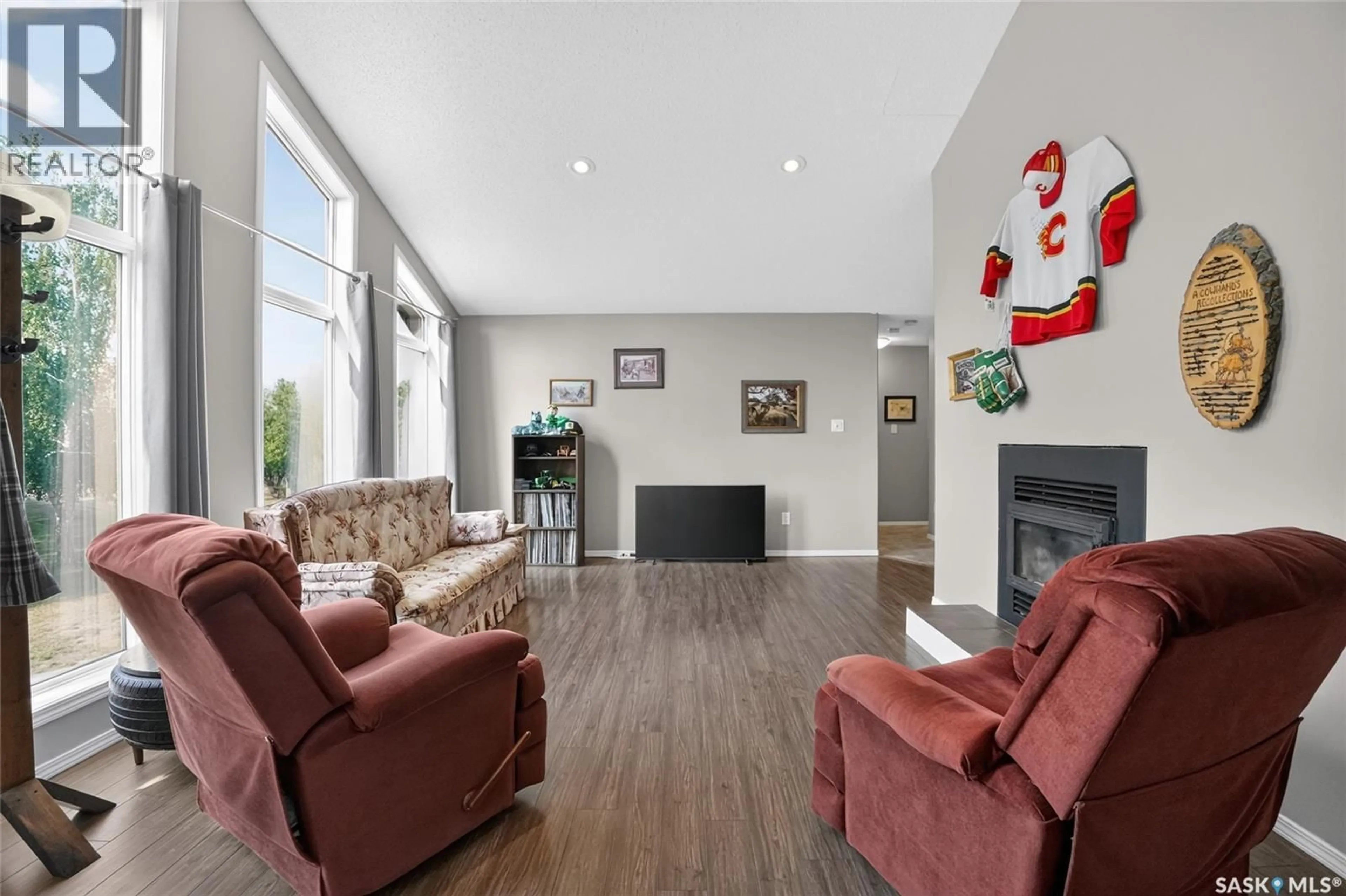 Living room with furniture, unknown for MONTIETH ACREAGE, Corman Park Rm No. 344 Saskatchewan S0K2L0