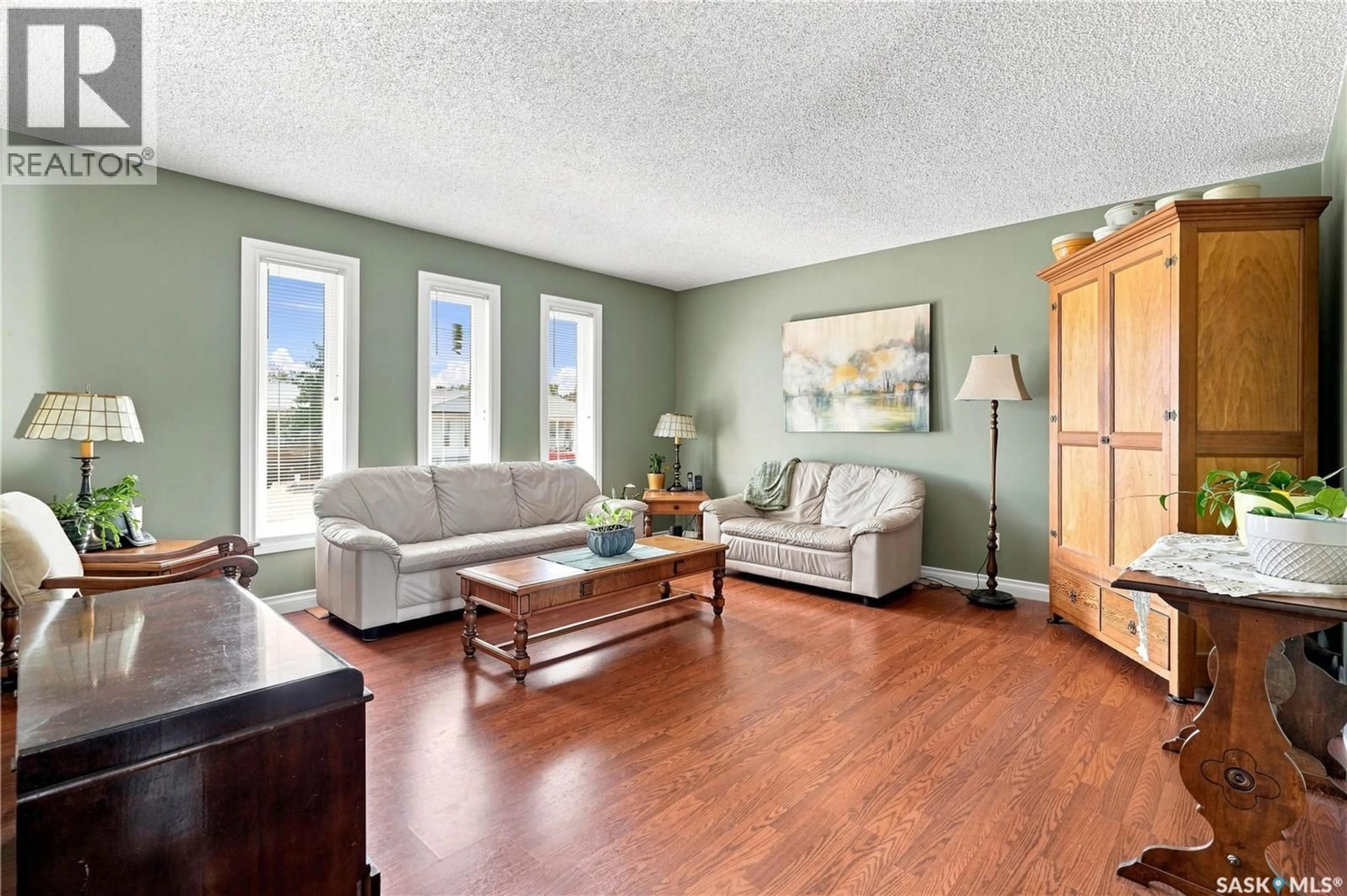 Living room with furniture, unknown for 1630 SPADINA DRIVE, Moose Jaw Saskatchewan S6K1B1
