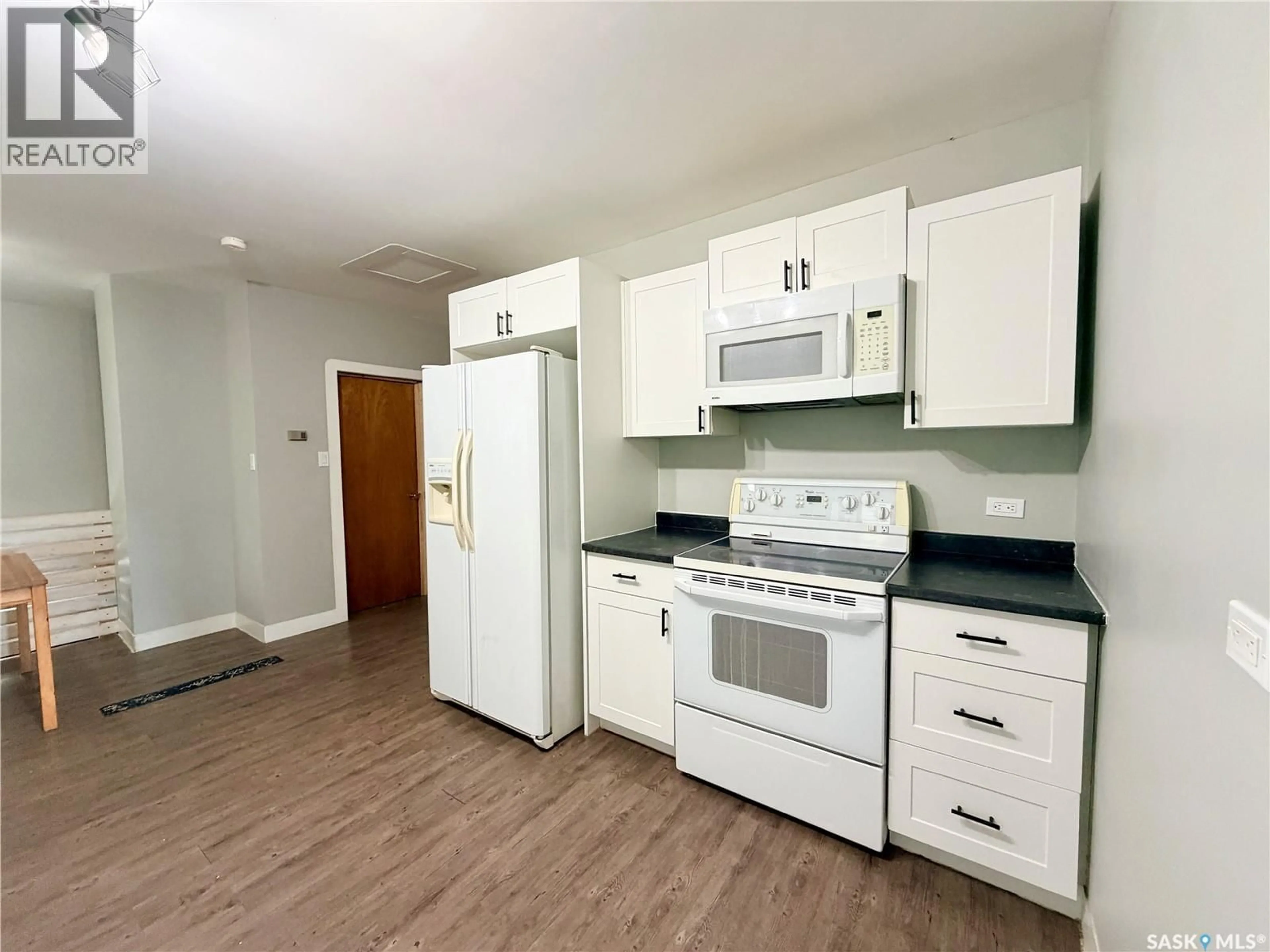 Standard kitchen, unknown for 104 RAILWAY AVENUE, Neilburg Saskatchewan S0M2C0