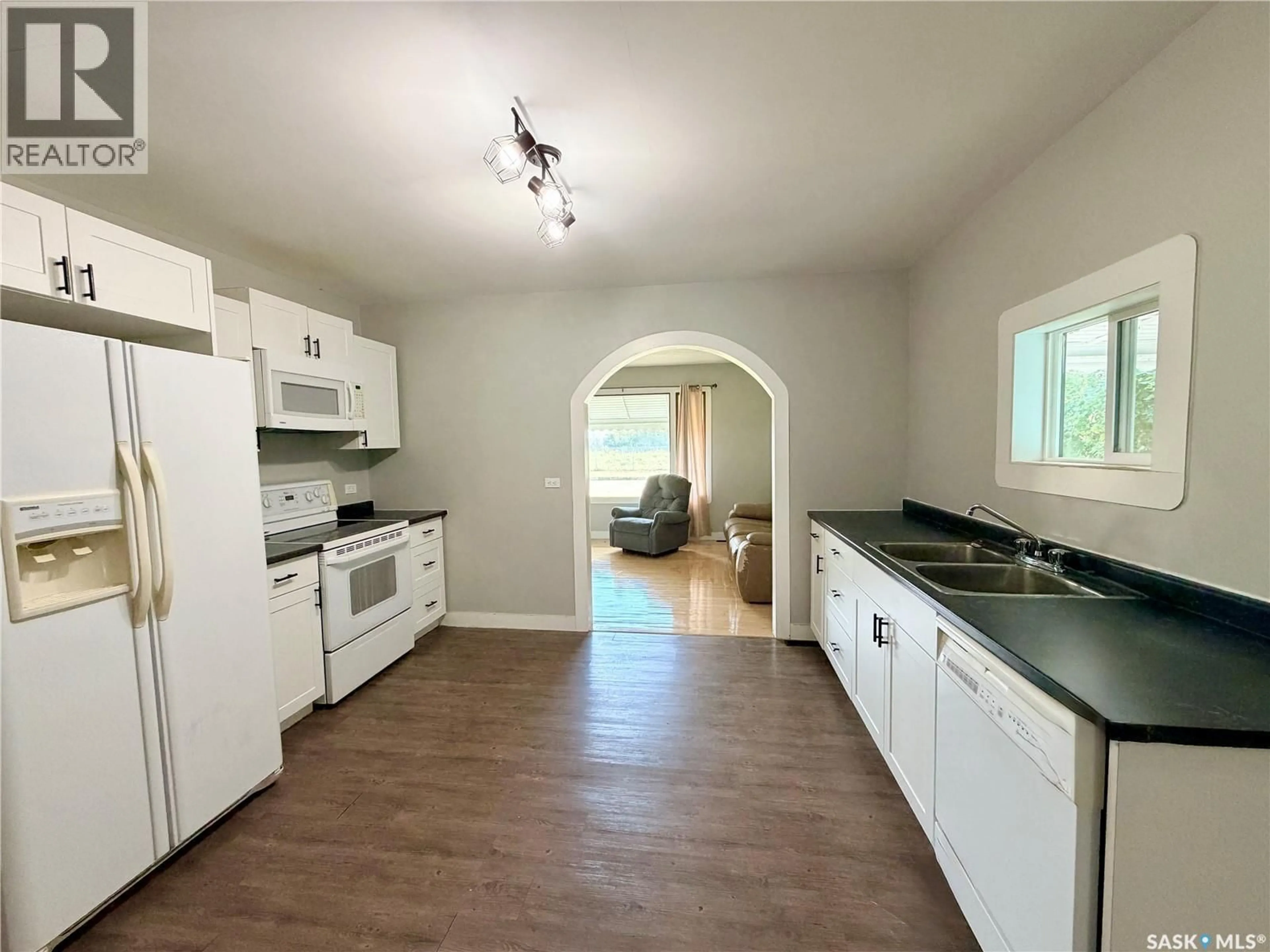 Unknown for 104 RAILWAY AVENUE, Neilburg Saskatchewan S0M2C0
