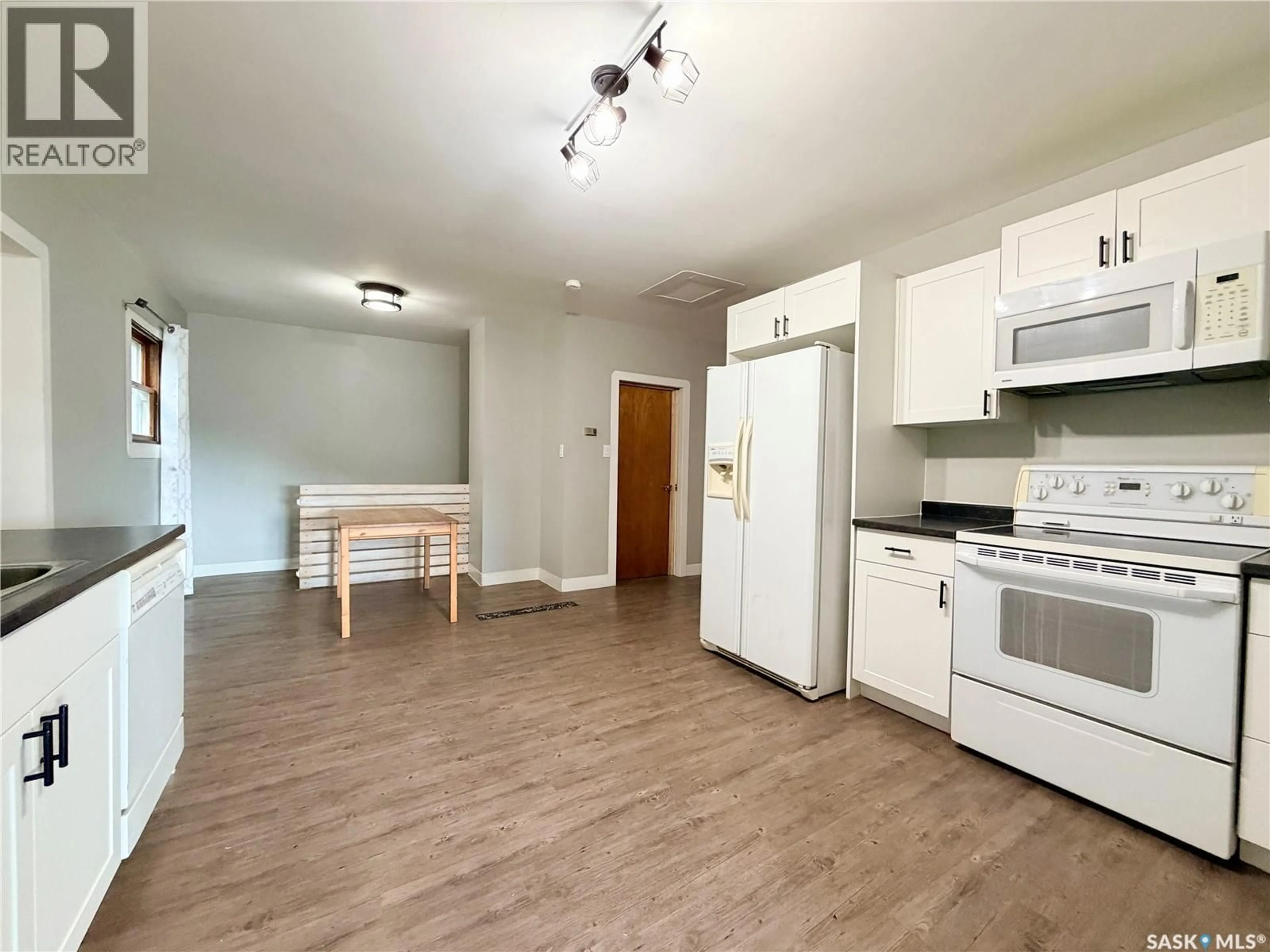 A pic of a room for 104 RAILWAY AVENUE, Neilburg Saskatchewan S0M2C0
