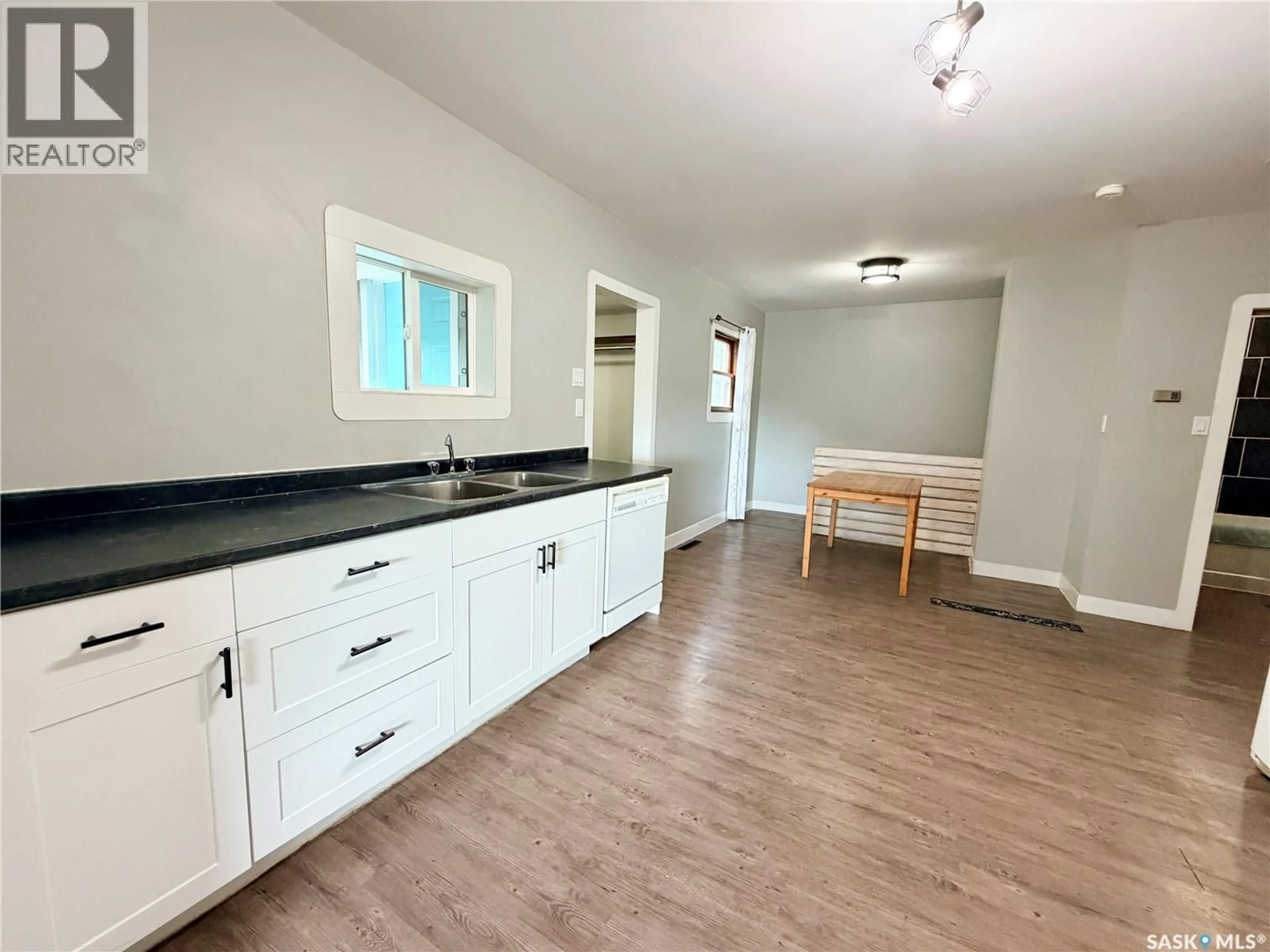 Open concept kitchen, unknown for 104 RAILWAY AVENUE, Neilburg Saskatchewan S0M2C0