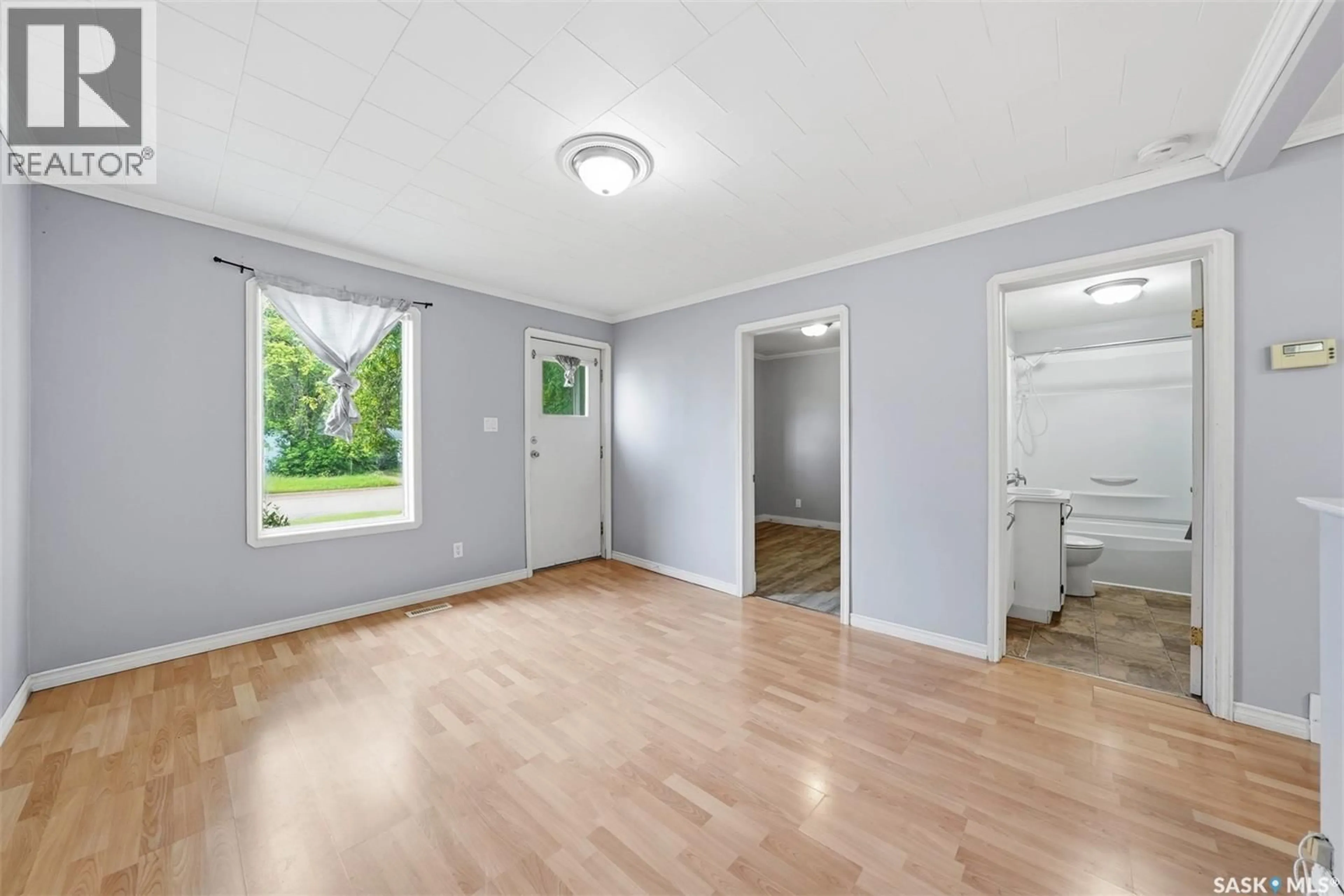 A pic of a room for 712 5TH STREET, Prince Albert Saskatchewan S6V0M4