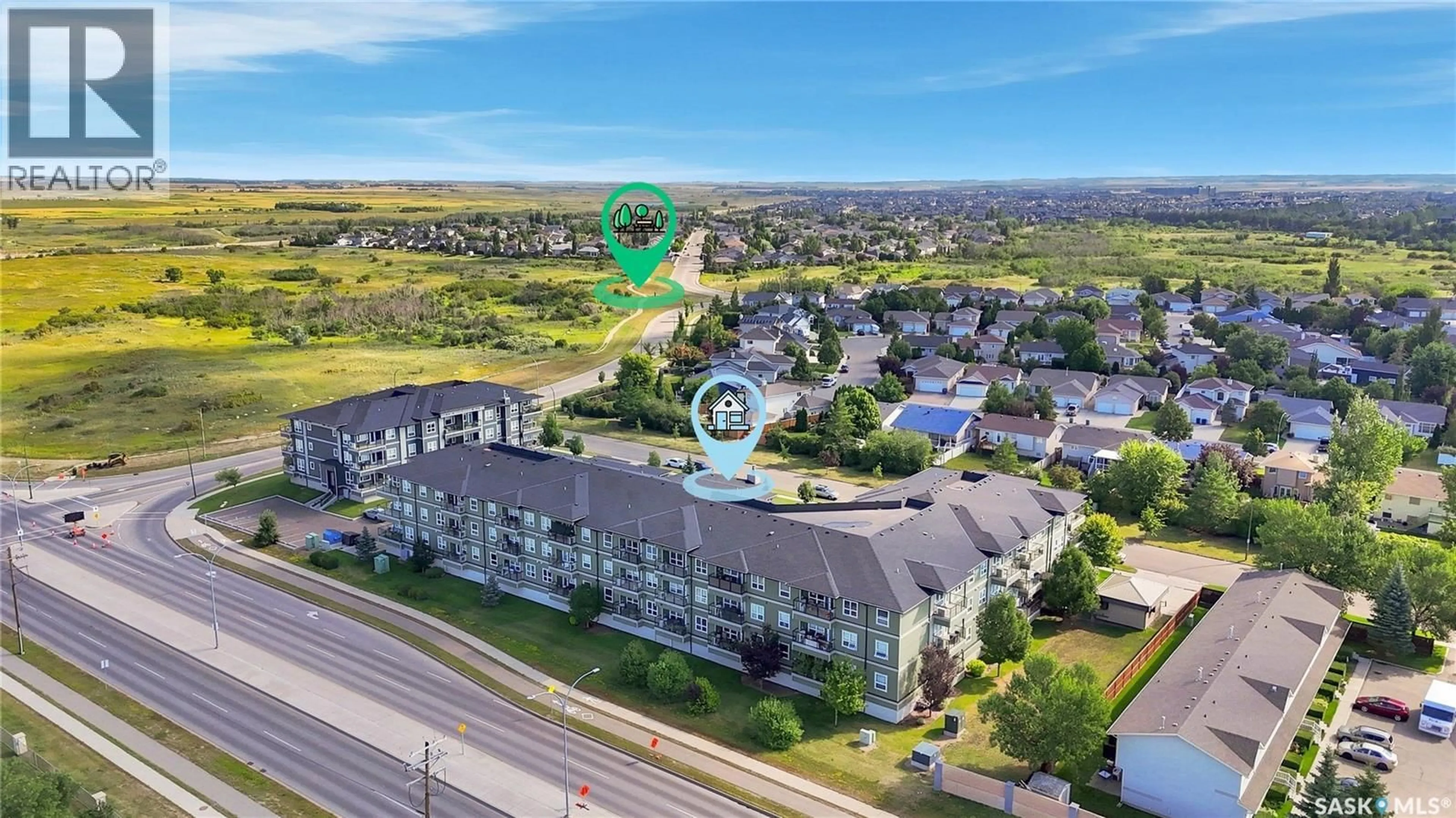 A pic from outside/outdoor area/front of a property/back of a property/a pic from drone, water/lake/river/ocean view for 915 - 229 KRISTJANSON ROAD, Saskatoon Saskatchewan S7S0B1