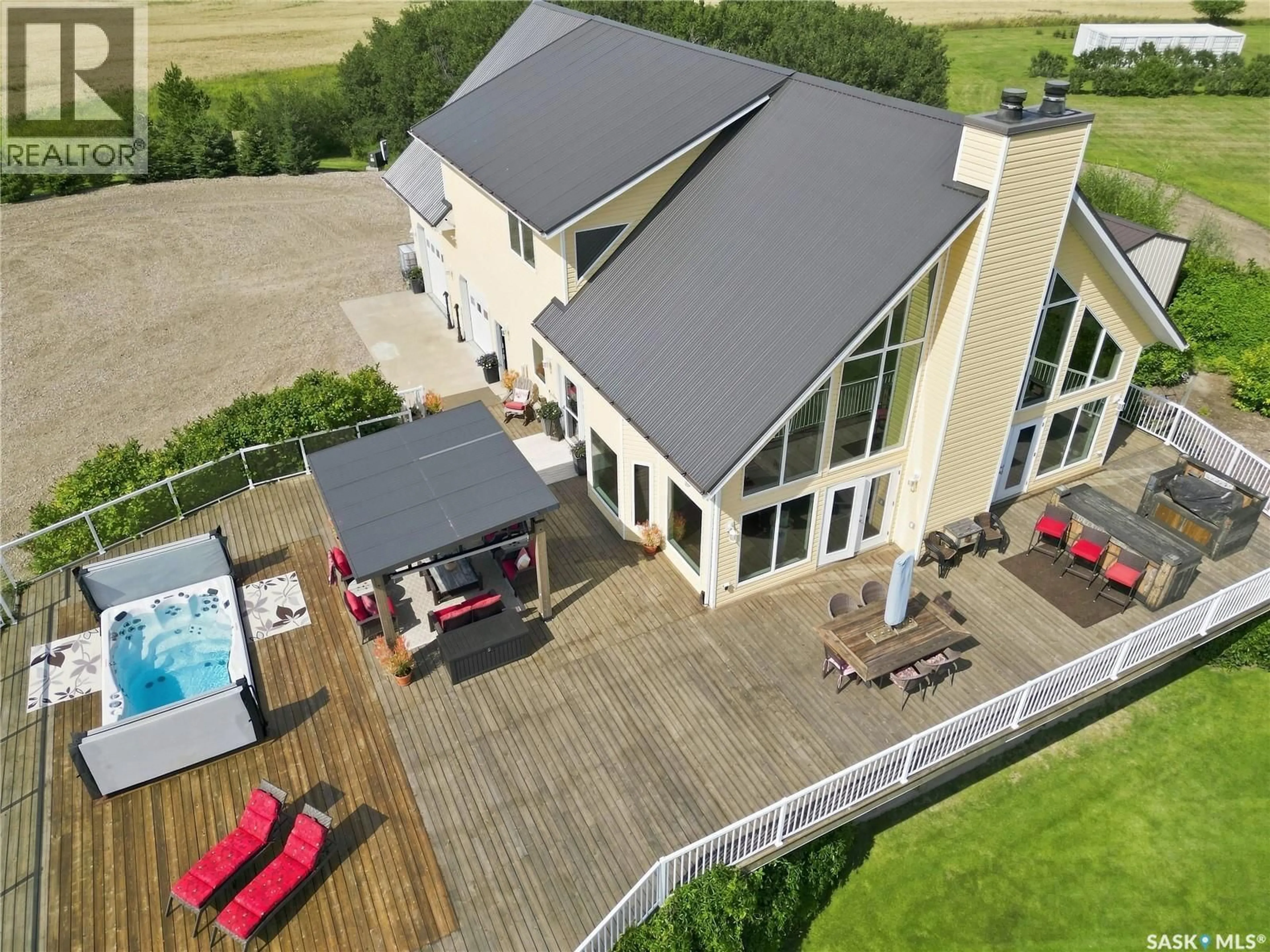 A pic from outside/outdoor area/front of a property/back of a property/a pic from drone, building for DELAINEY ACREAGE, Meota Rm No.468 Saskatchewan S0M1X0