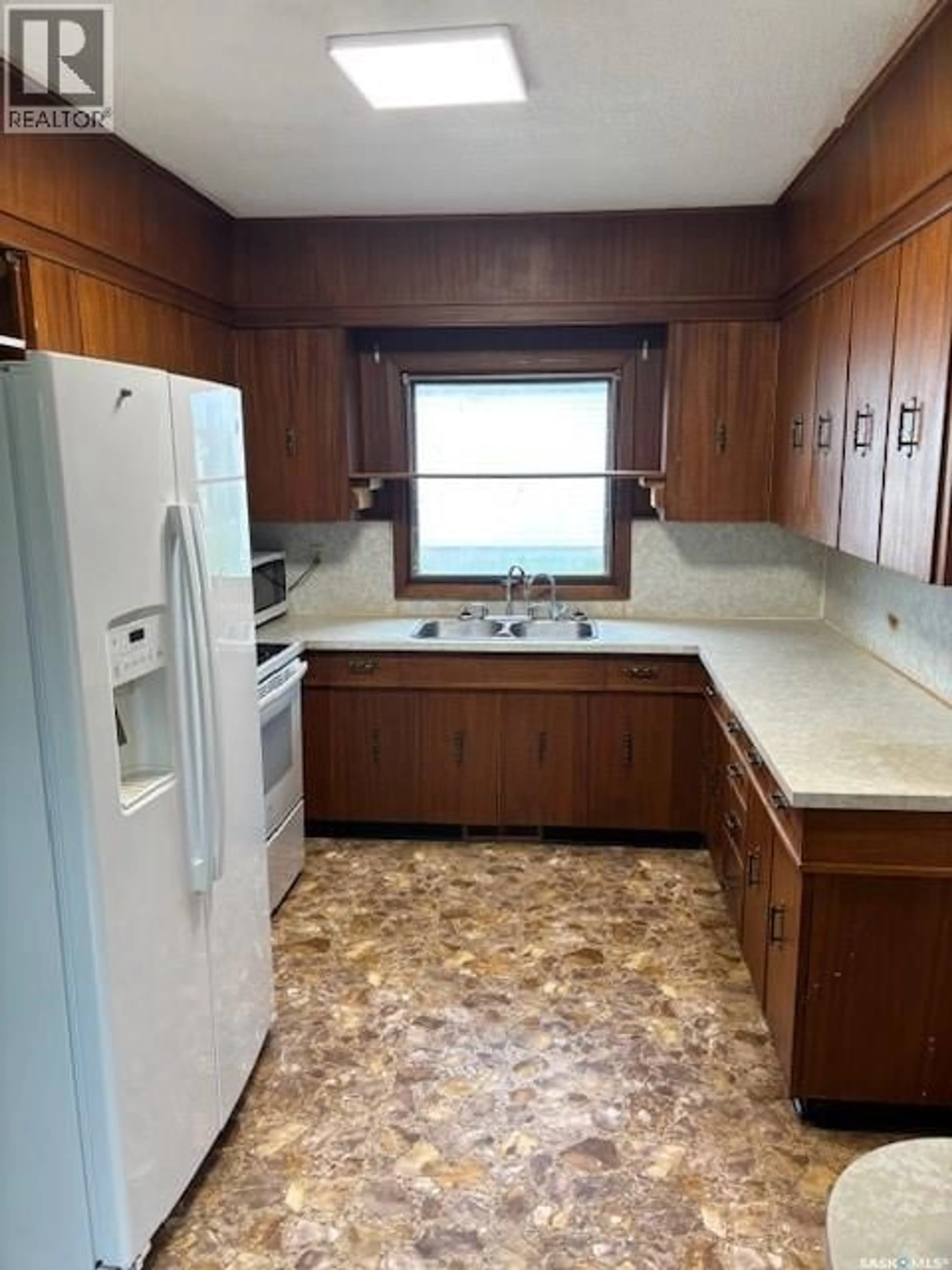 Standard kitchen, unknown for 314 1ST AVENUE, Stenen Saskatchewan S0A0L0