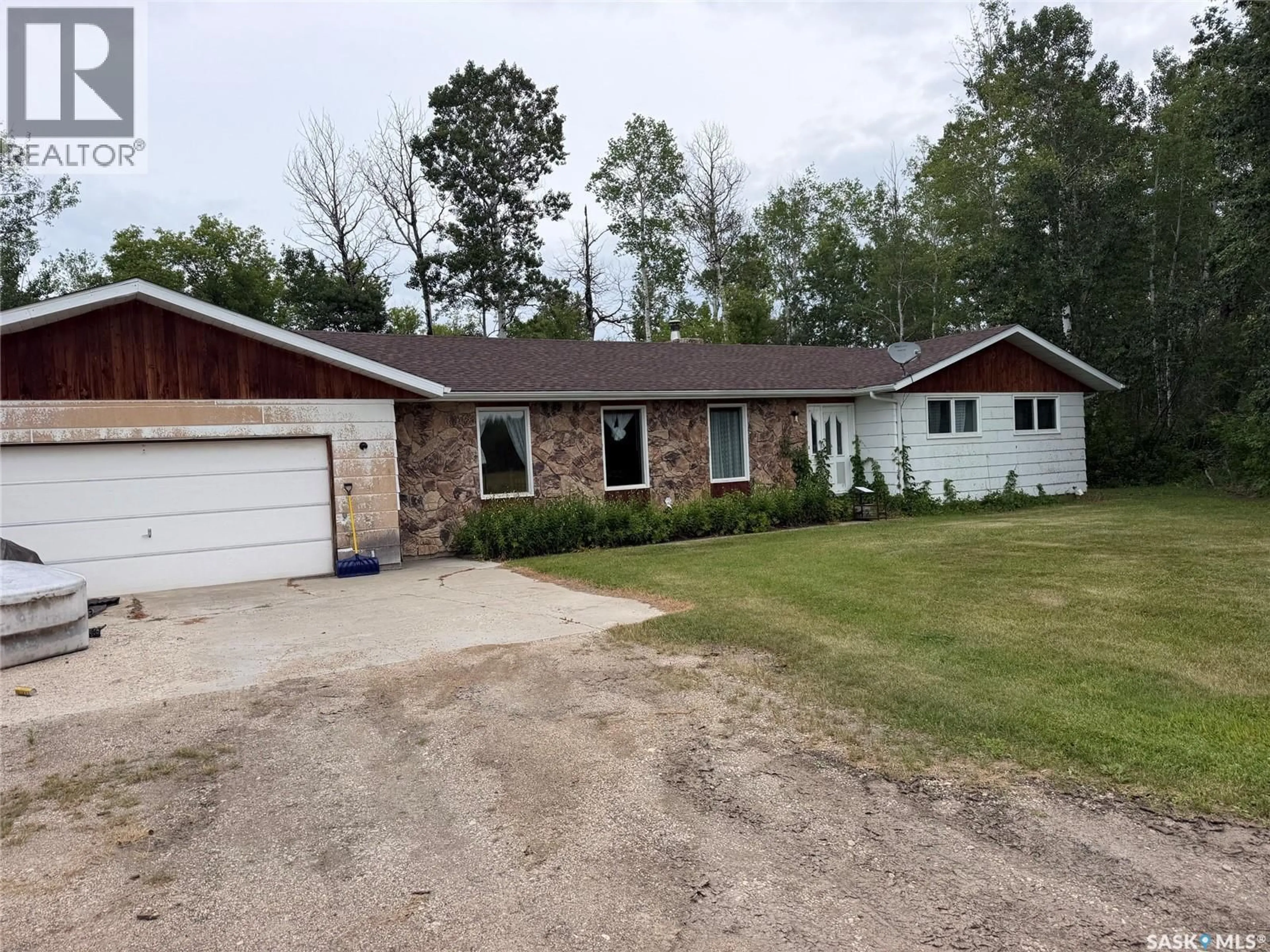 A pic from outside/outdoor area/front of a property/back of a property/a pic from drone, unknown for 10.26 SOUTH ACREAGE, Hudson Bay Rm No. 394 Saskatchewan S0E0Y0