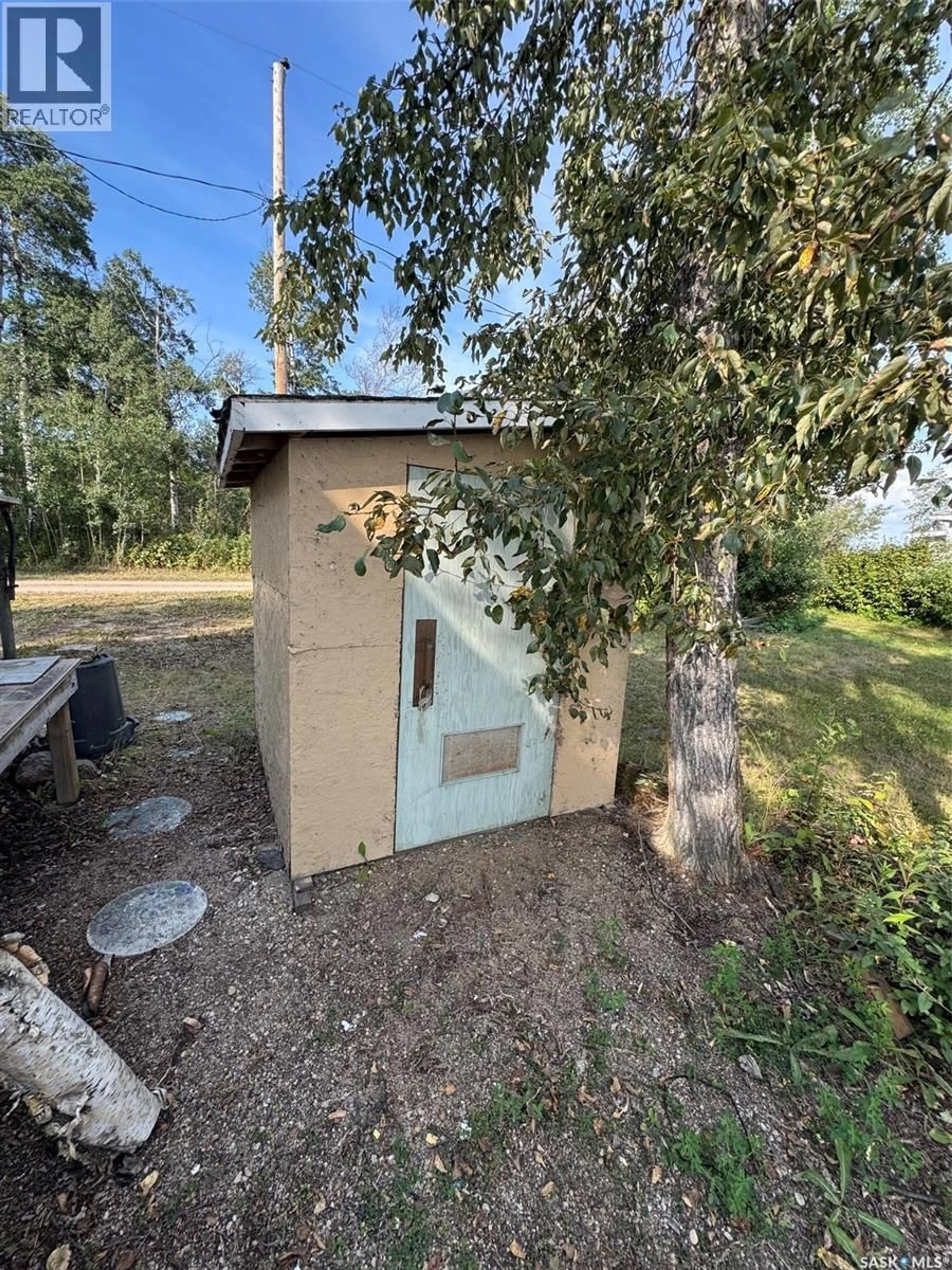Shed for 4 LAKEFRONT LOT, Charron Lake Saskatchewan S0K2Z0