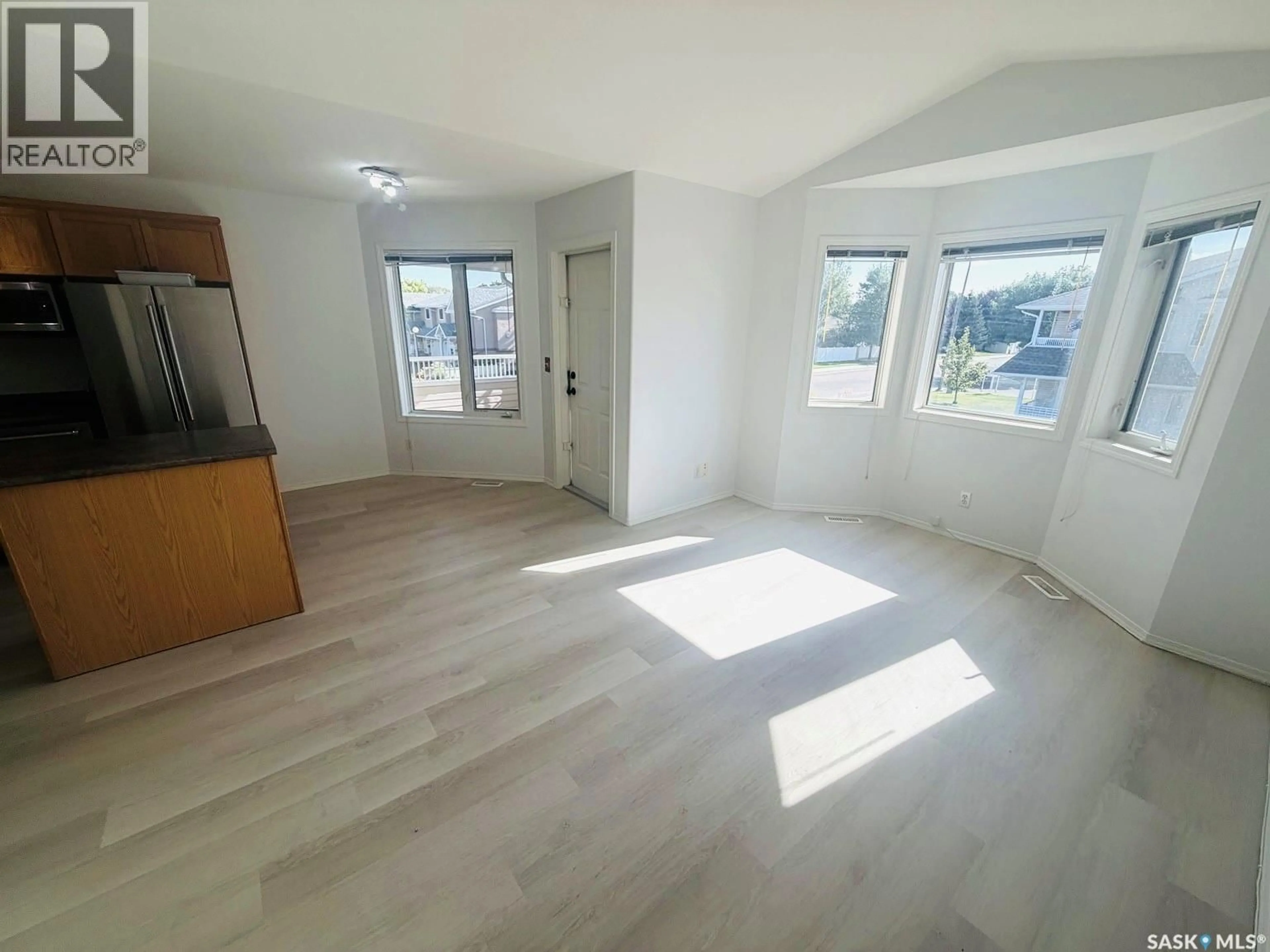 A pic of a room for 3287 WOODHAMS DRIVE, Regina Saskatchewan S4V3A2