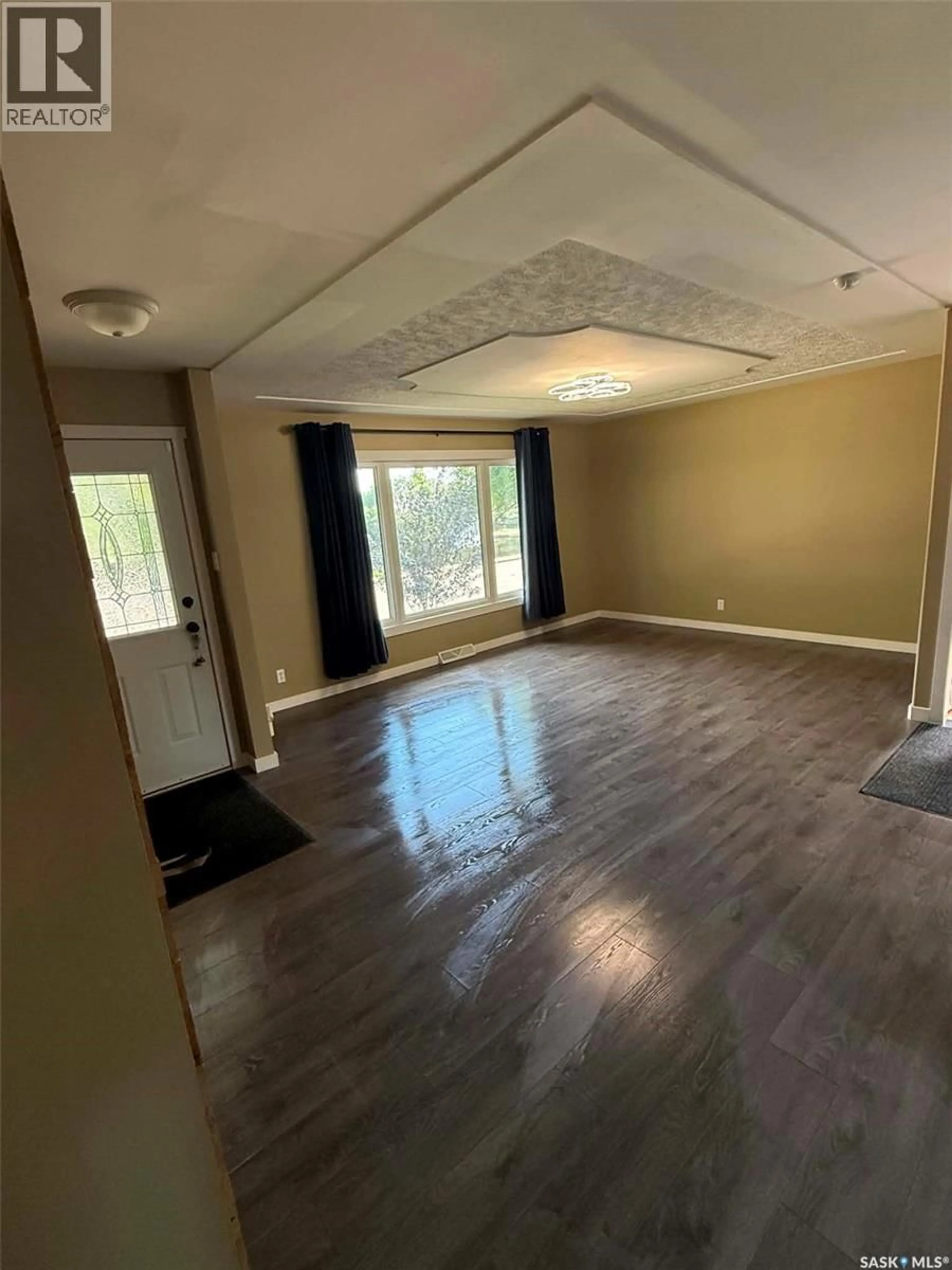 A pic of a room for 1154 CARIBOU STREET, Moose Jaw Saskatchewan S6H2B5