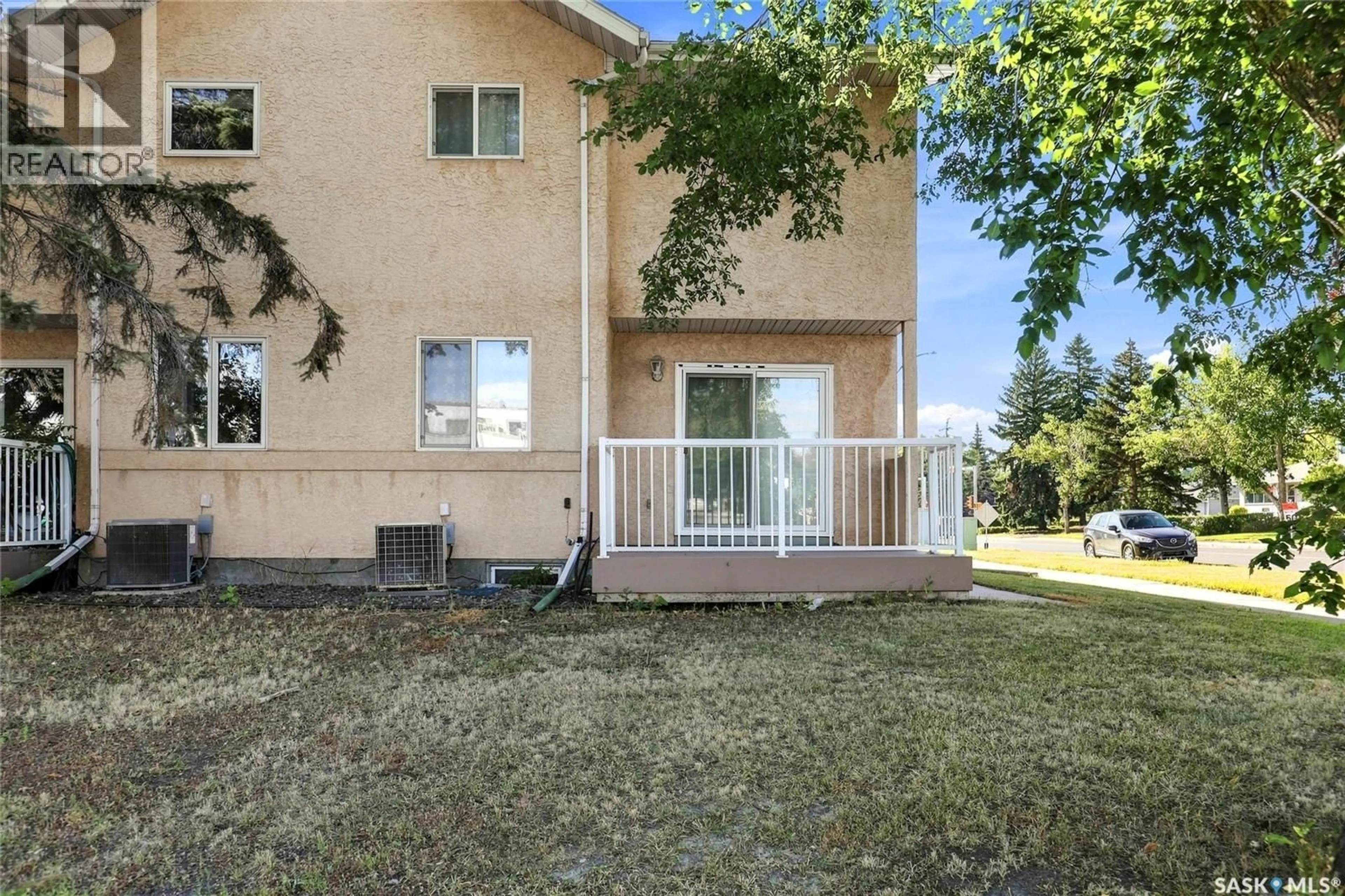 Patio, unknown for 3802 RAE STREET, Regina Saskatchewan S4S1K6