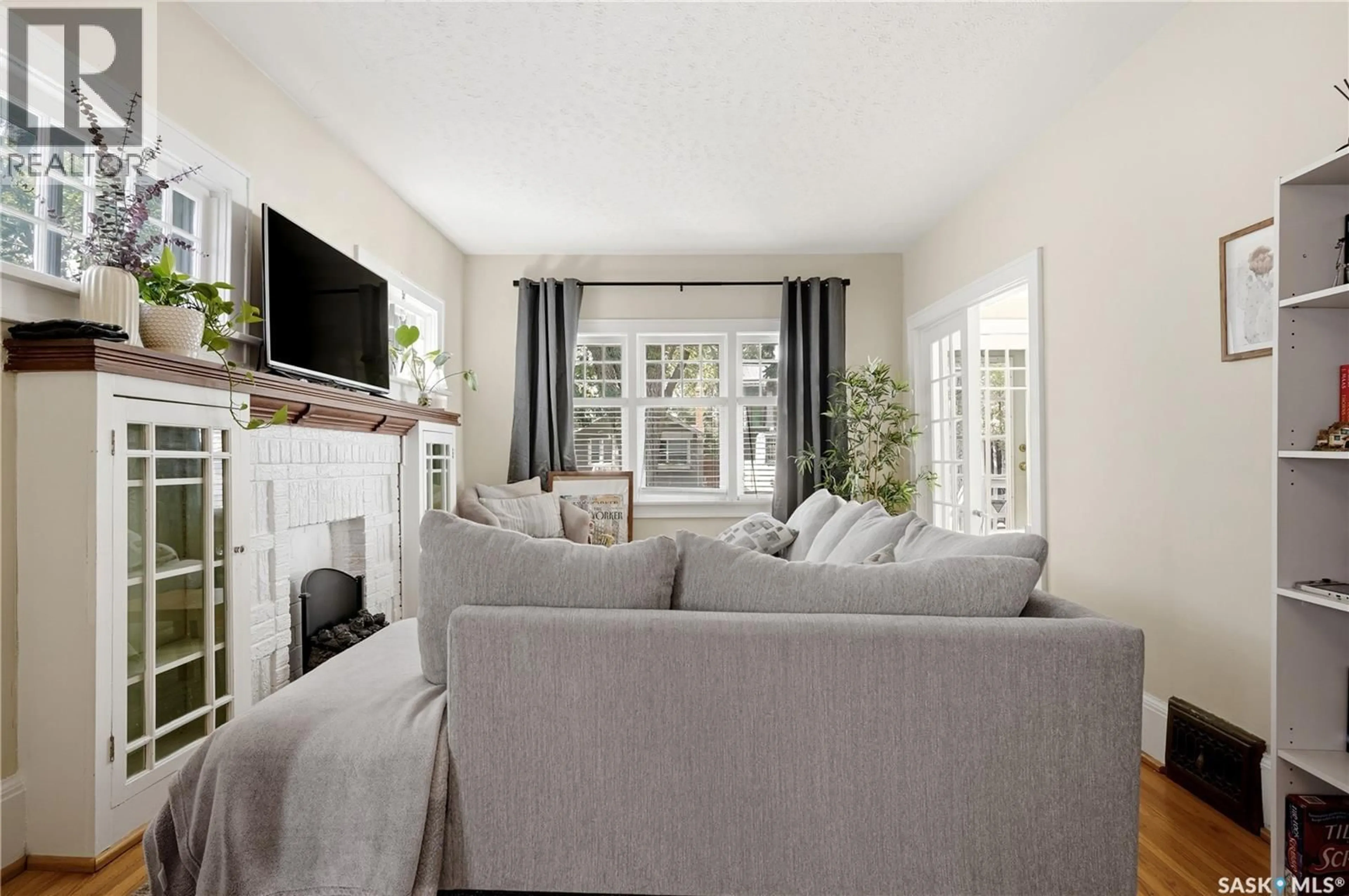 Living room with furniture, unknown for 76 ANGUS CRESCENT, Regina Saskatchewan S4T6N2