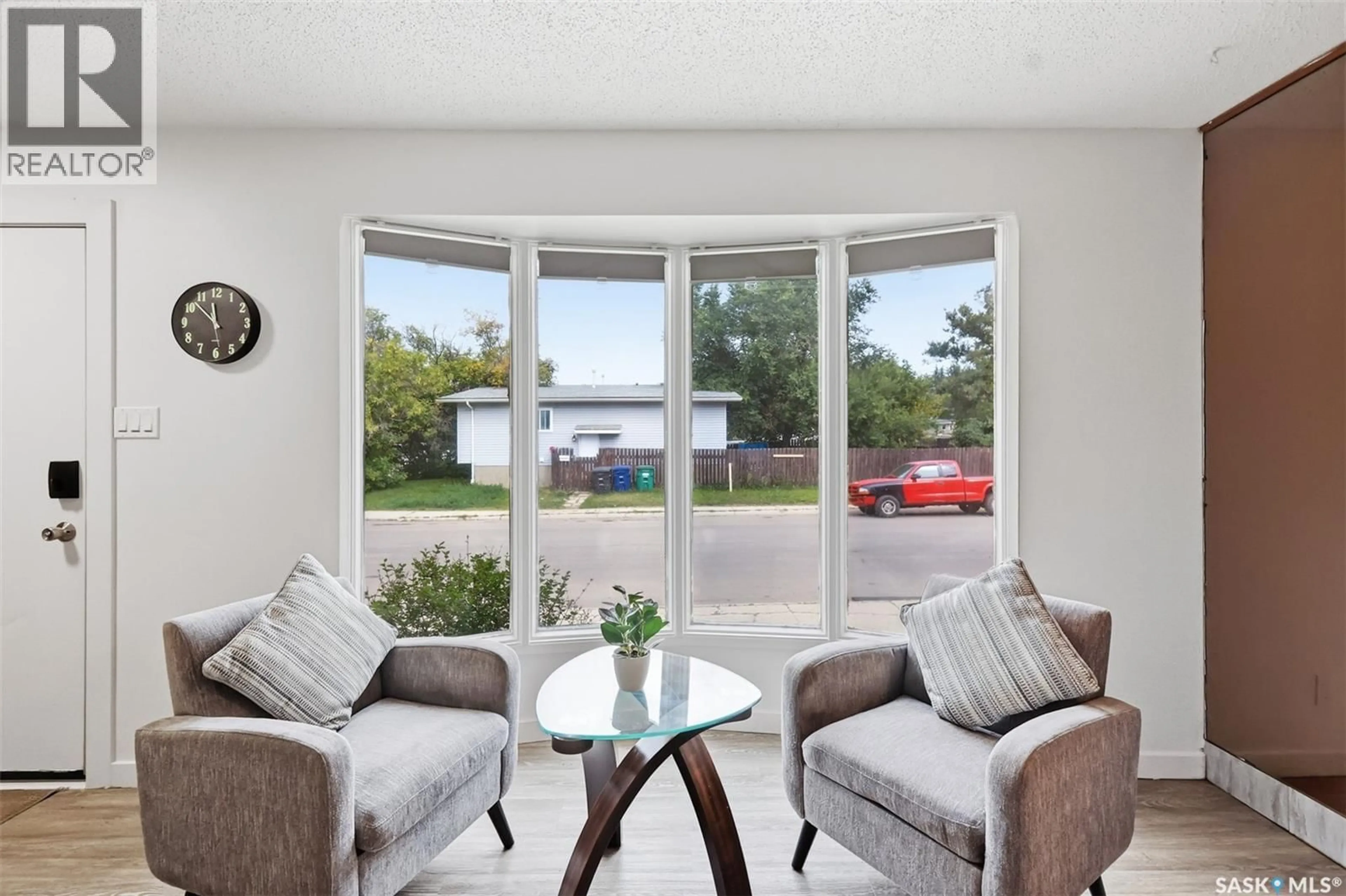 Living room with furniture, unknown for 1535 LAURA AVENUE, Saskatoon Saskatchewan S7N2R8
