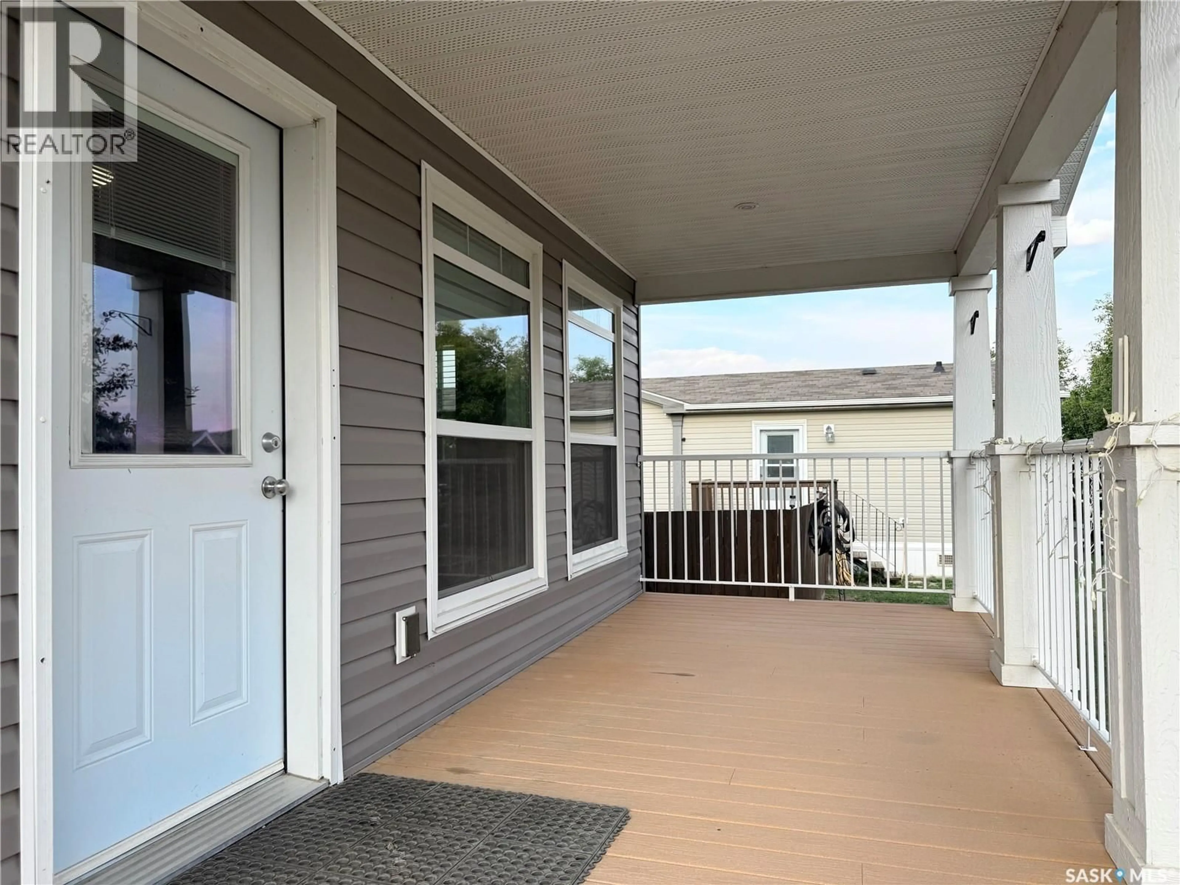 Unknown for 702 PRAIRIE AVENUE, Outlook Saskatchewan S0L2N0