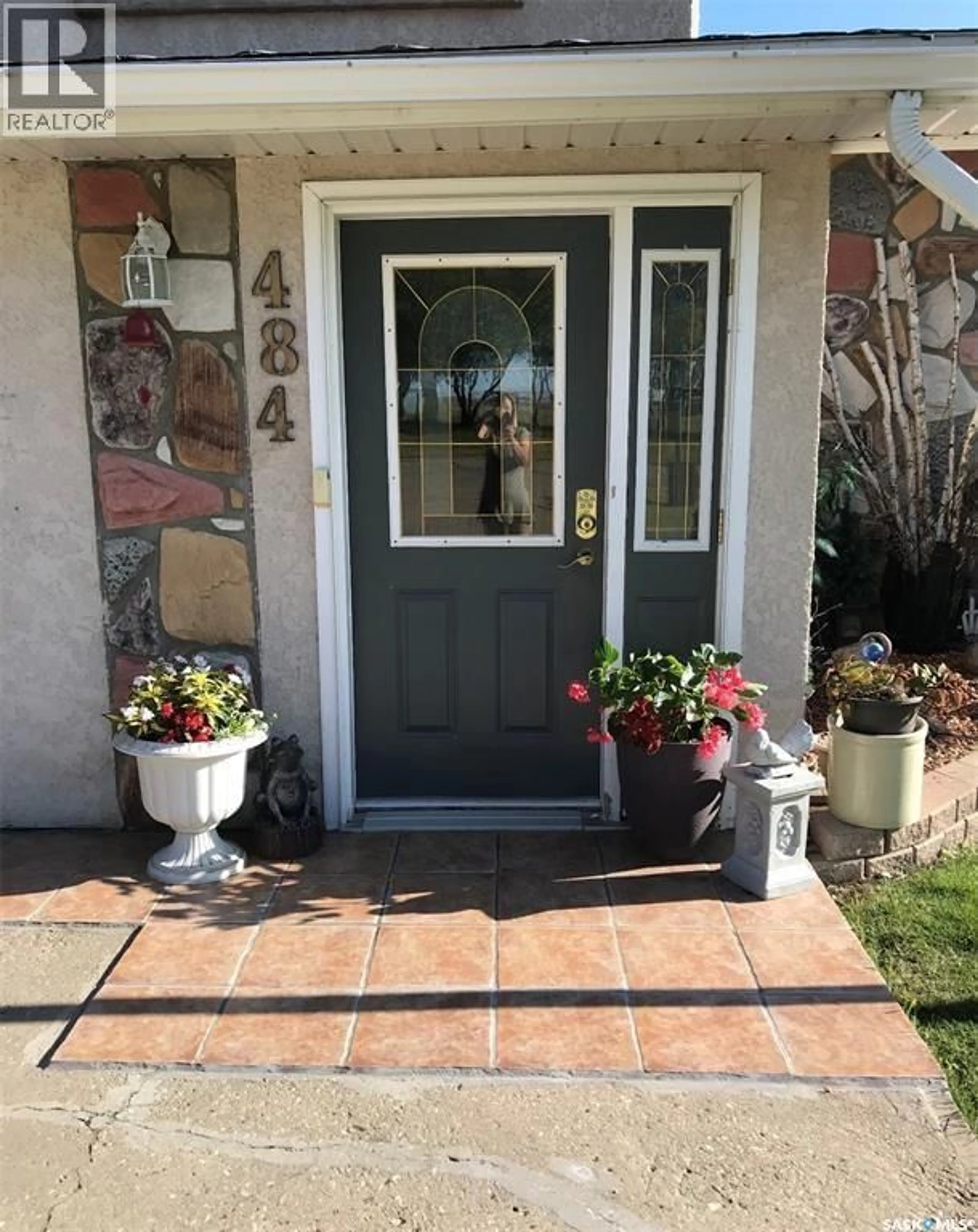 Indoor entryway for 484 STEWART STREET, Kamsack Saskatchewan S0A1S0