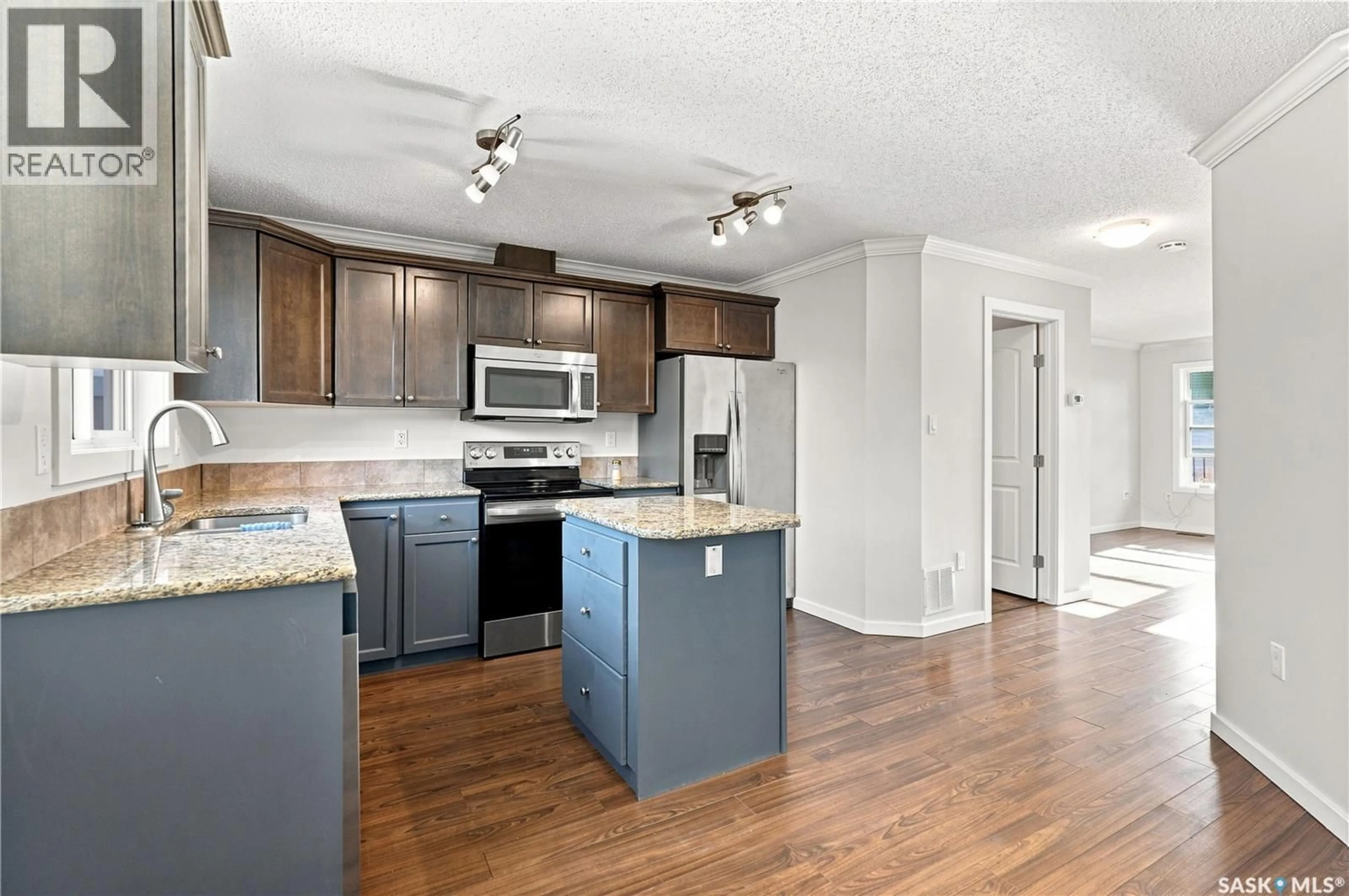 Open concept kitchen, unknown for 810 - 312 HAMPTON CIRCLE, Saskatoon Saskatchewan S7R0K2