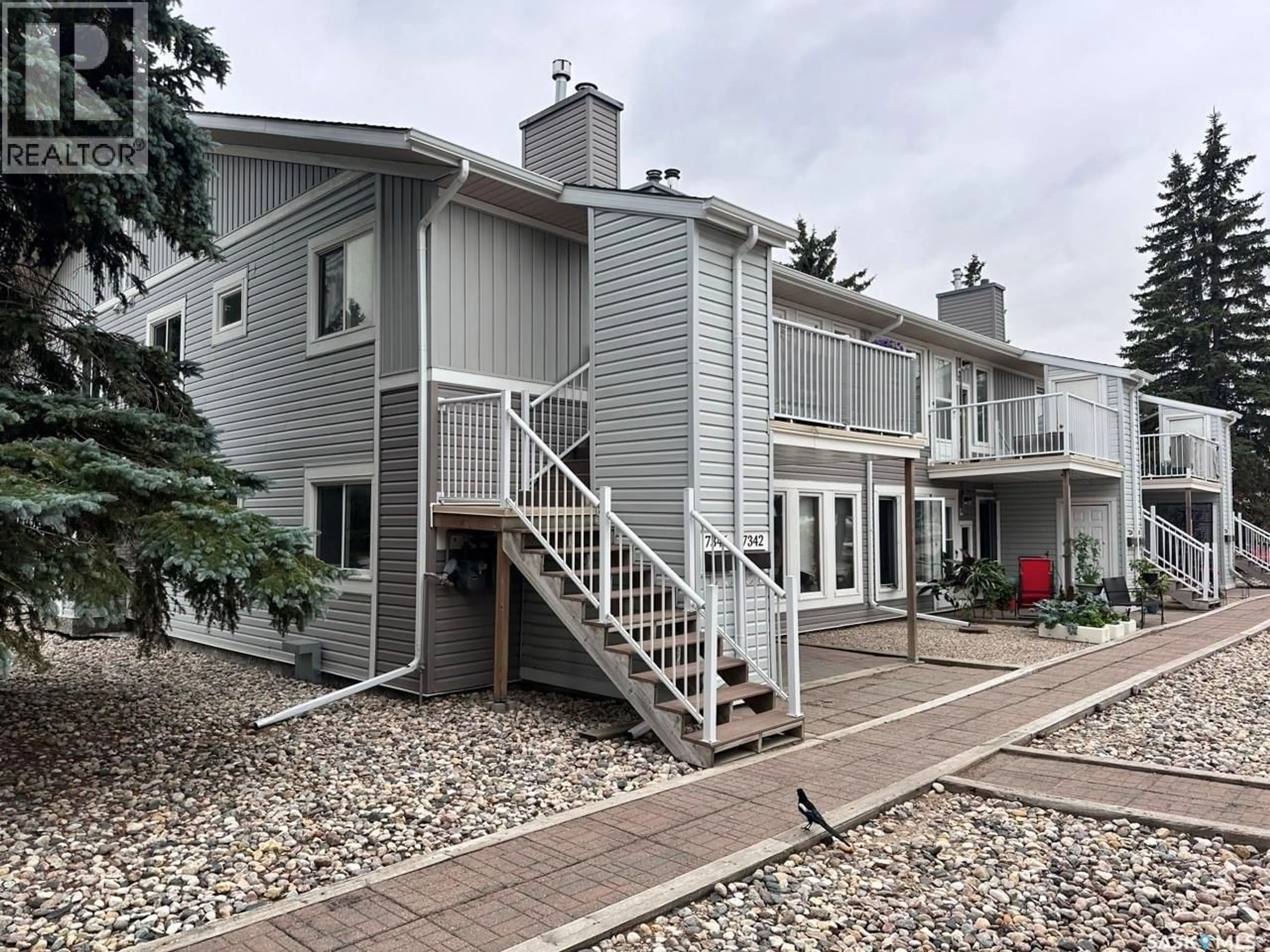 Home with vinyl exterior material, unknown for 7346 BENNETT DRIVE, Regina Saskatchewan S4X2V3