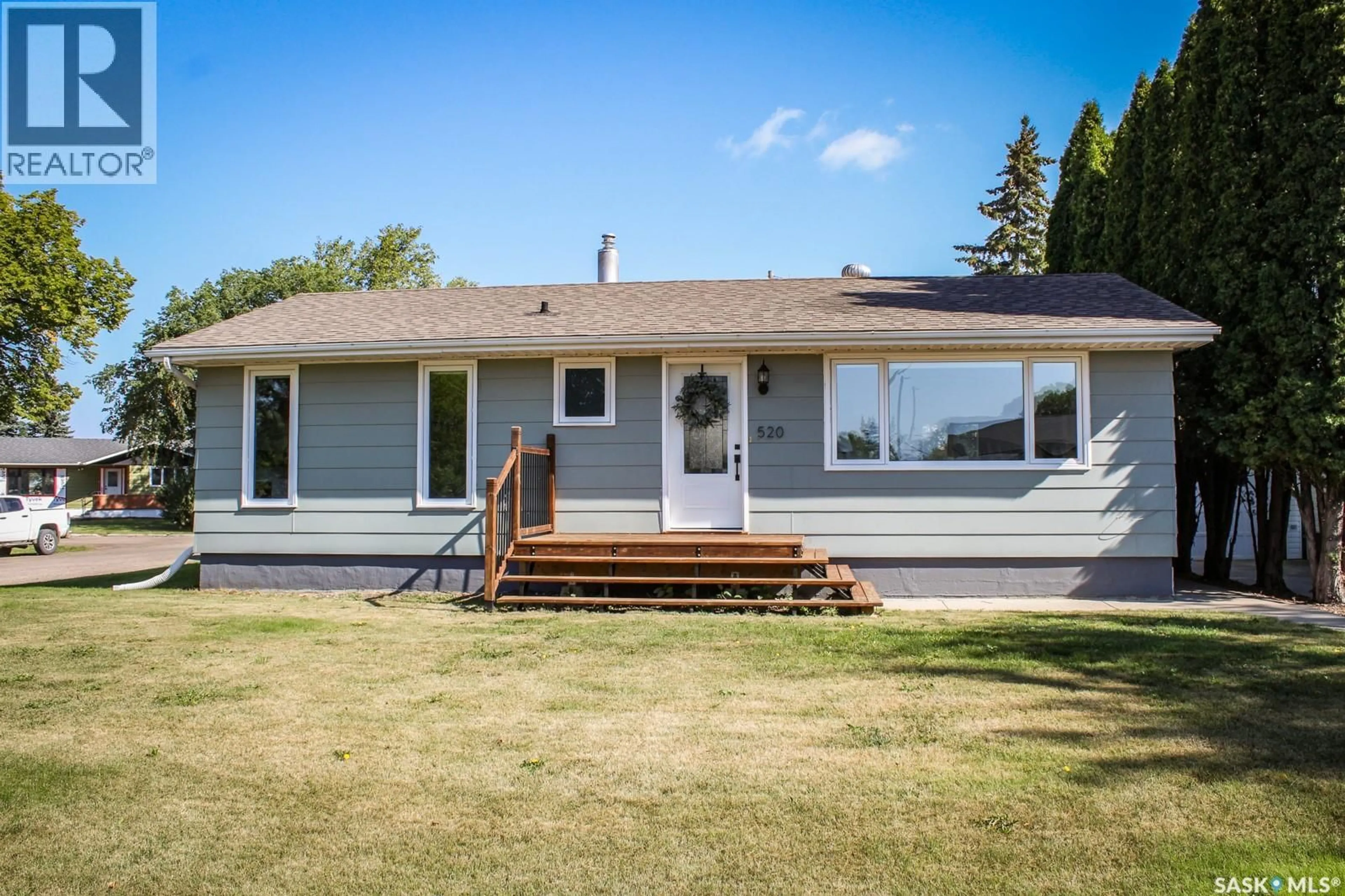 Home with vinyl exterior material, unknown for 520 CRAWFORD AVENUE, Melfort Saskatchewan S0E1A0