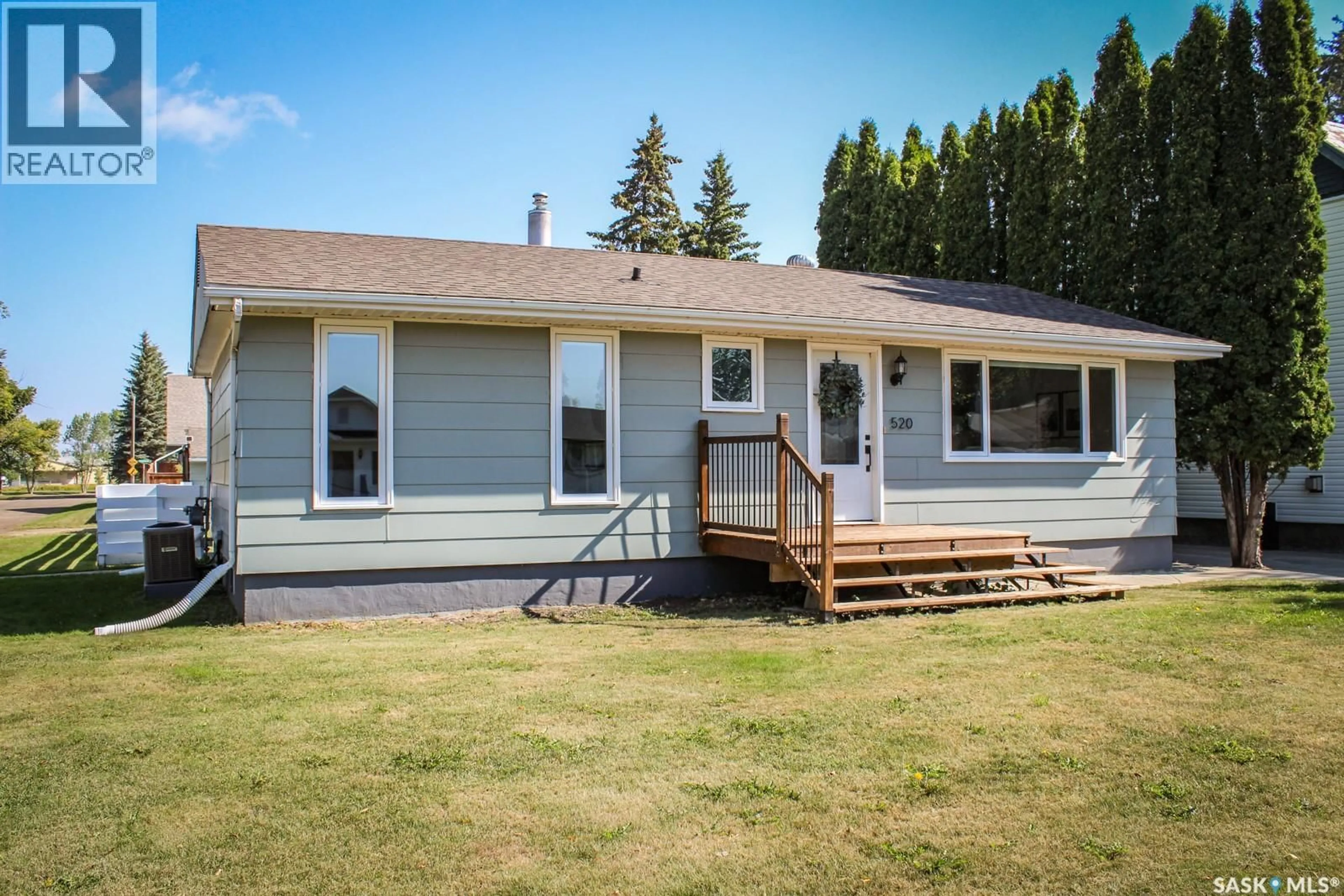 Home with vinyl exterior material, unknown for 520 CRAWFORD AVENUE, Melfort Saskatchewan S0E1A0