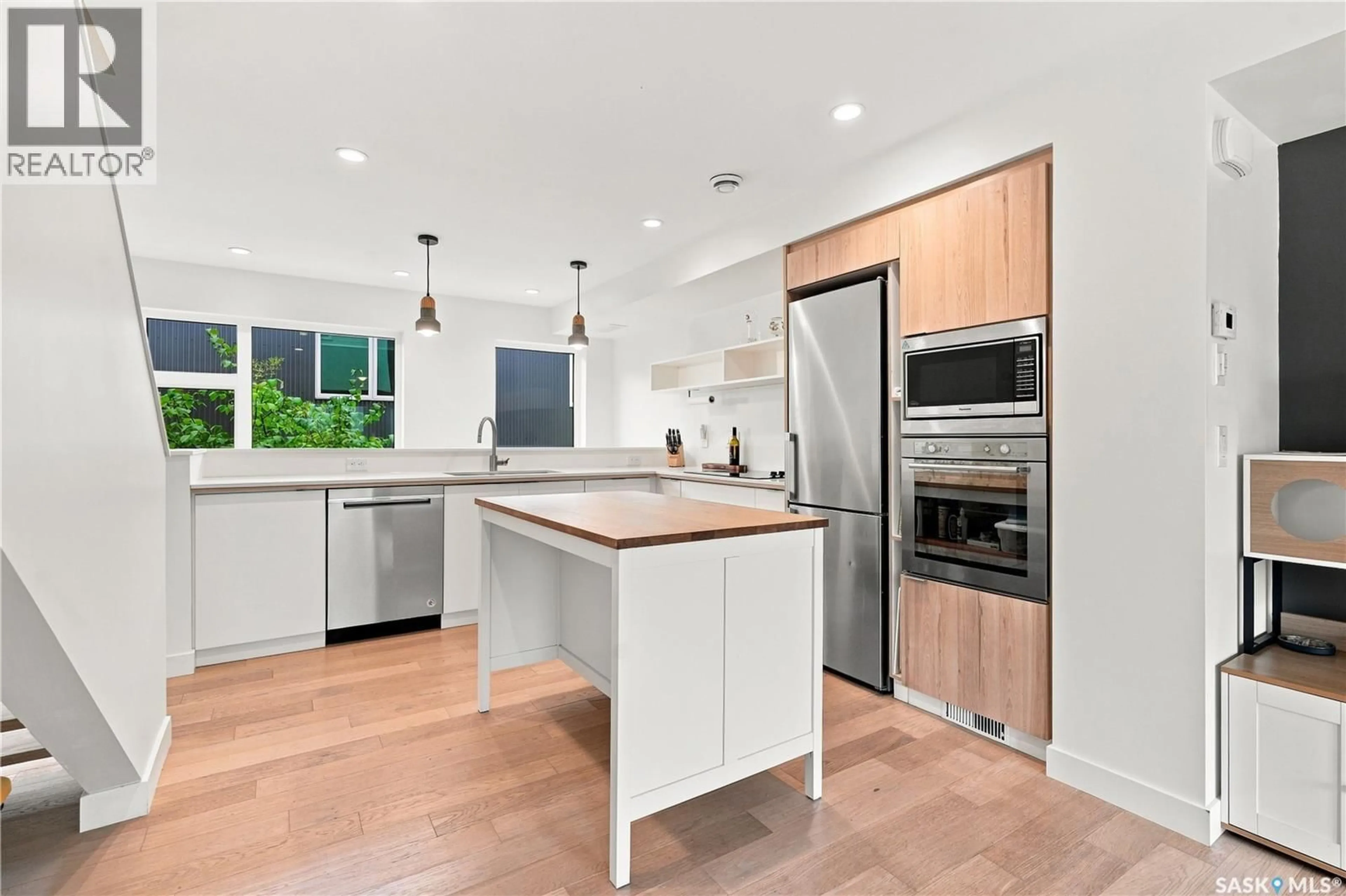 Open concept kitchen, unknown for 6 - 540 F AVENUE, Saskatoon Saskatchewan S7M5X9