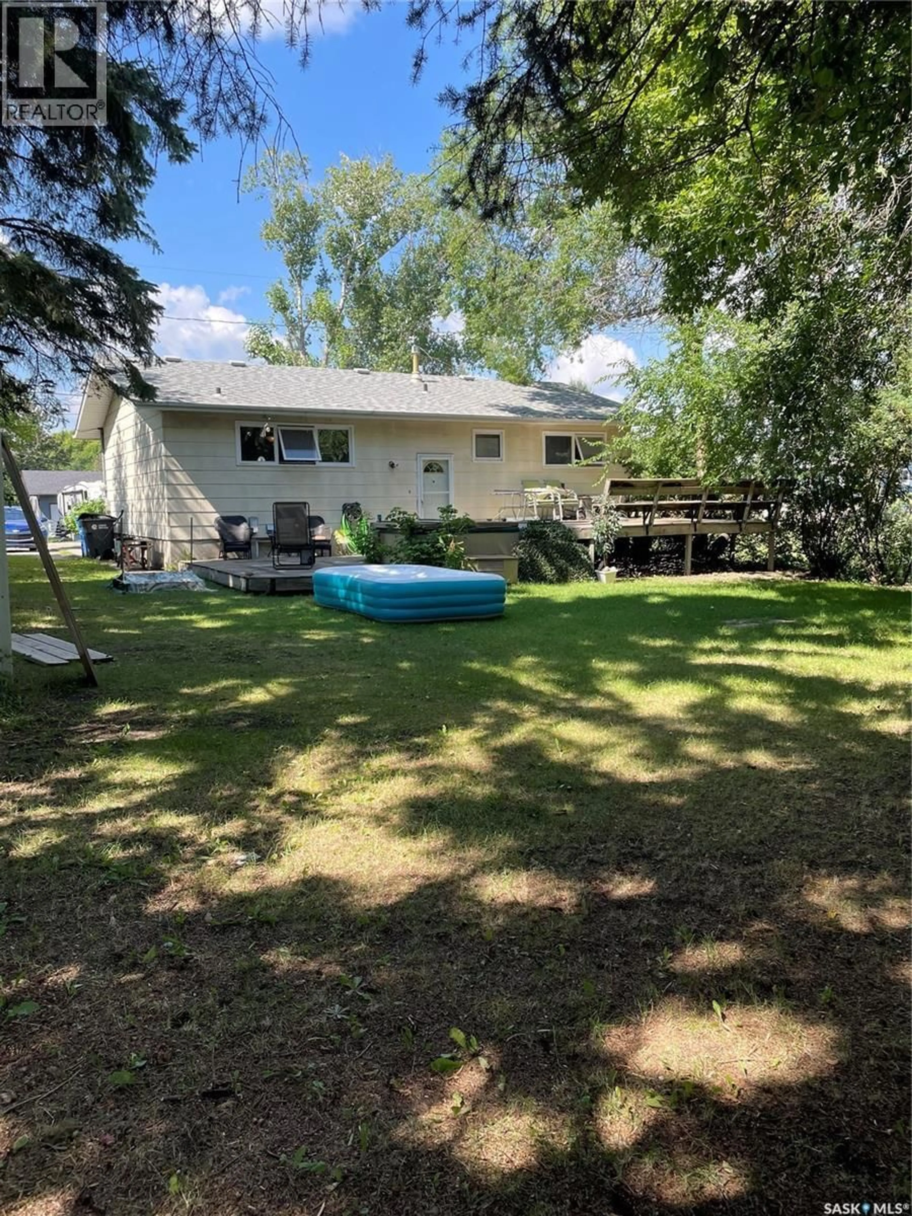 A pic from outside/outdoor area/front of a property/back of a property/a pic from drone, water/lake/river/ocean view for 907 GROVE STREET, Whitewood Saskatchewan S0G5C0